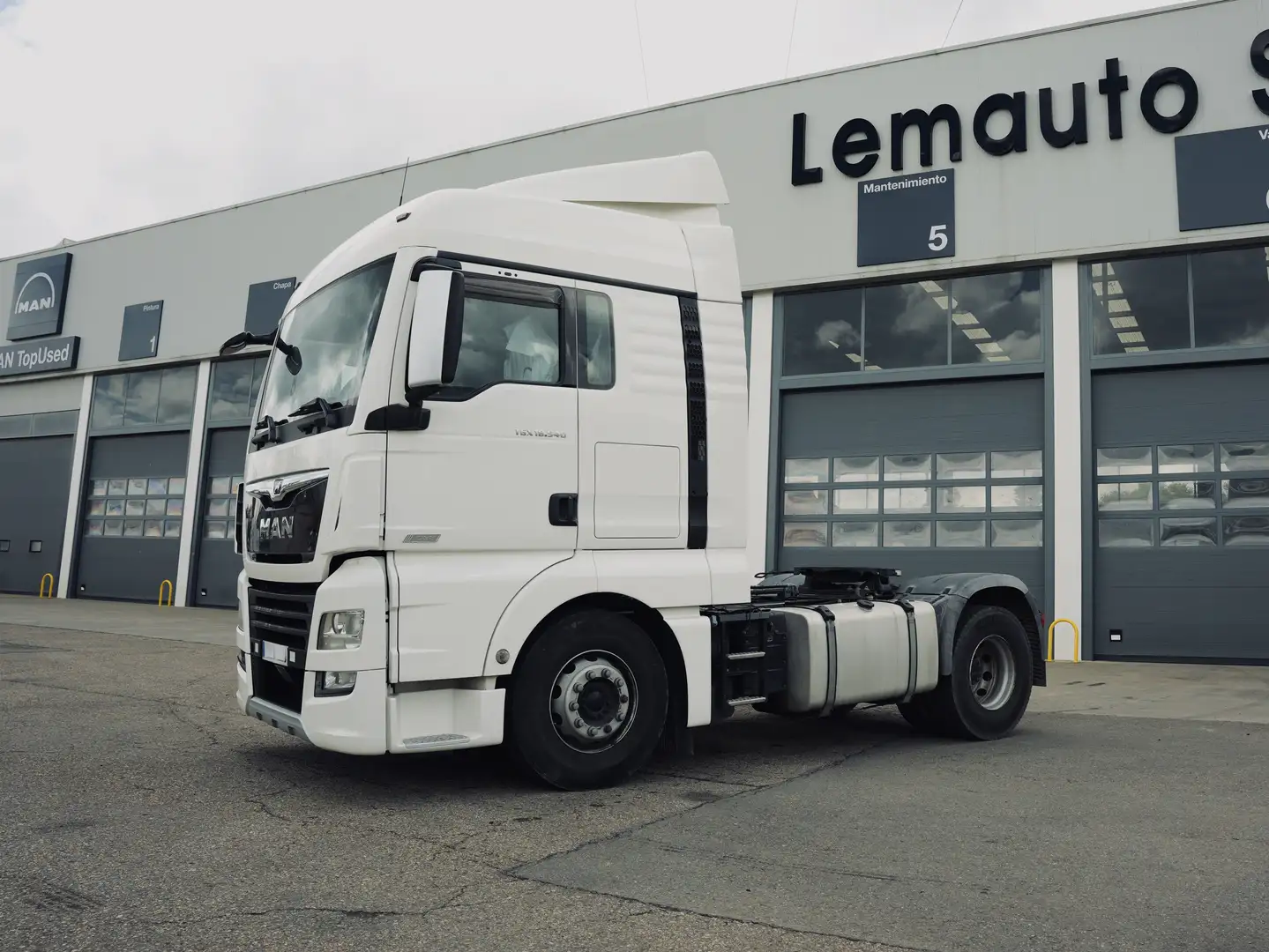 MAN TGX 18.540 4x2 bls Білий - 2