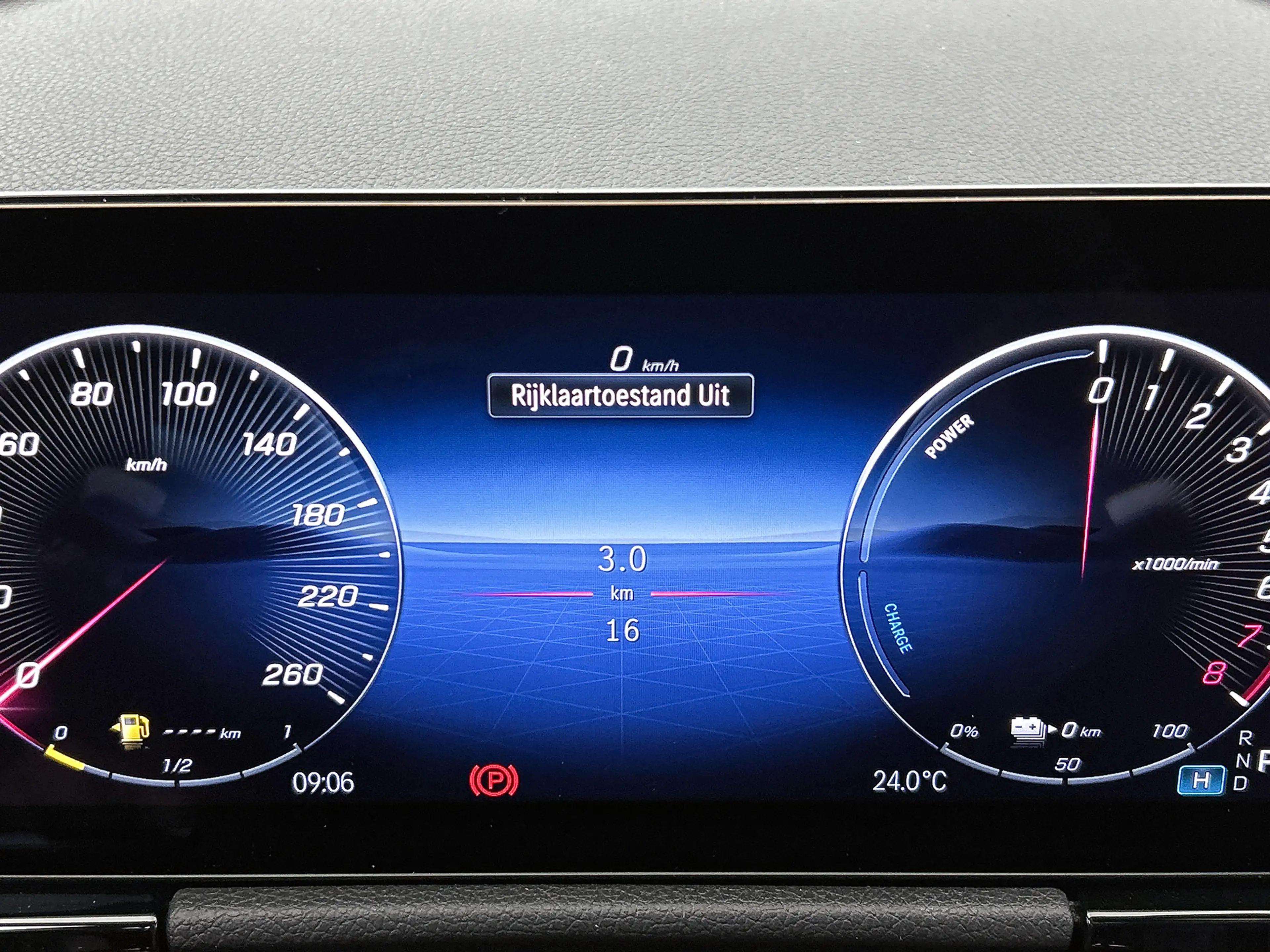Mercedes-Benz GLA 250 e 140 Year Edition | Plus Pakket | Nightpakket | P — photo 6