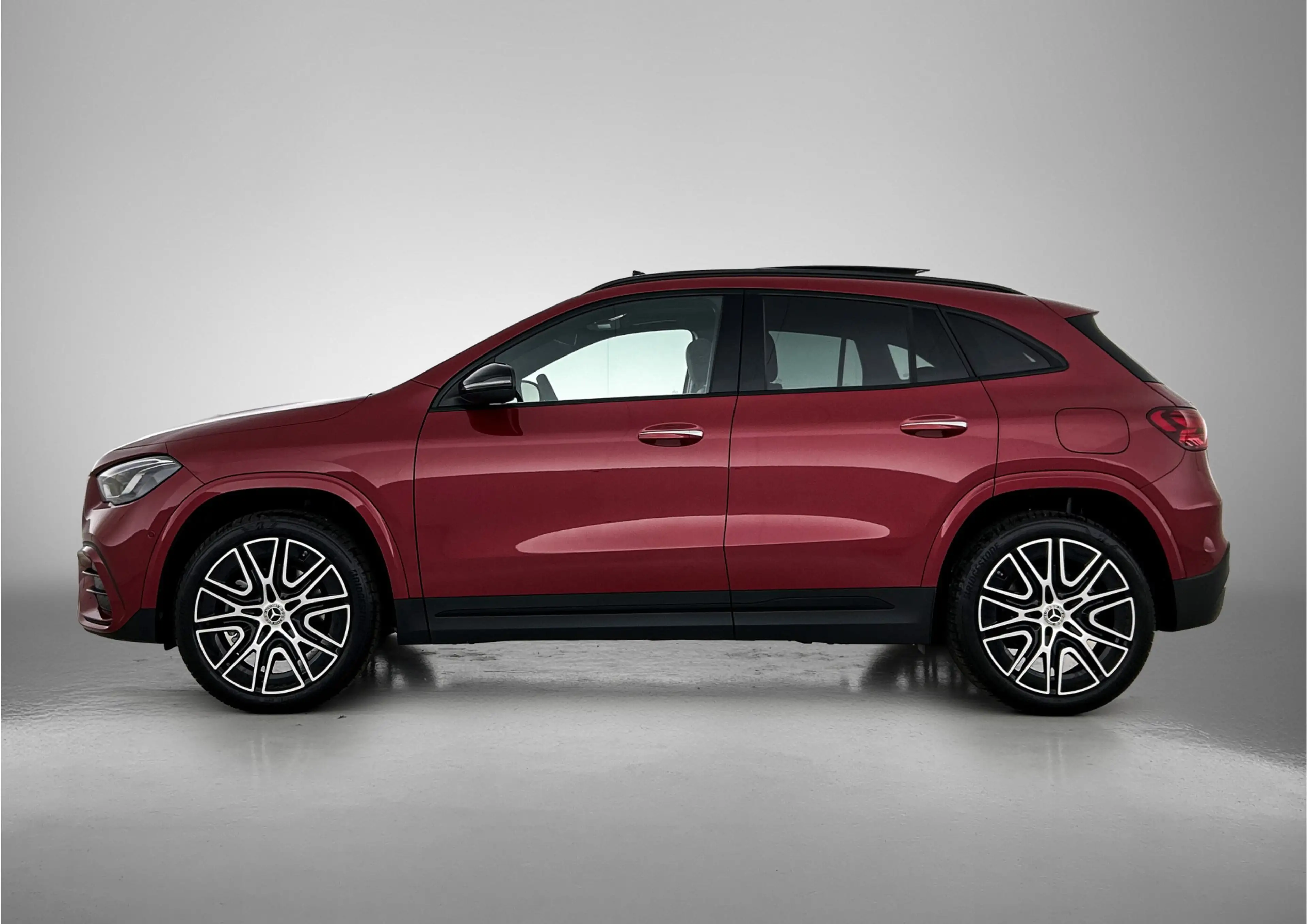 Mercedes-Benz GLA 250 e 140 Year Edition | Plus Pakket | Nightpakket | P — photo 3