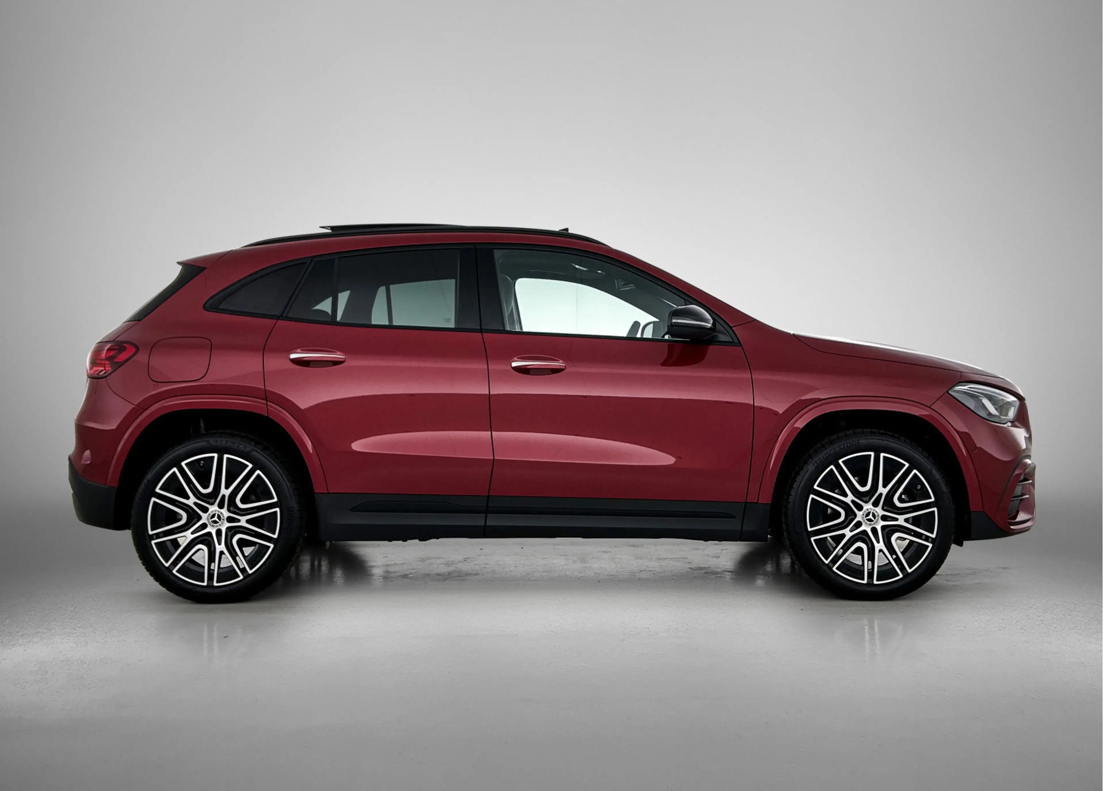 Mercedes-Benz GLA 250 e 140 Year Edition | Plus Pakket | Nightpakket | P — photo 13