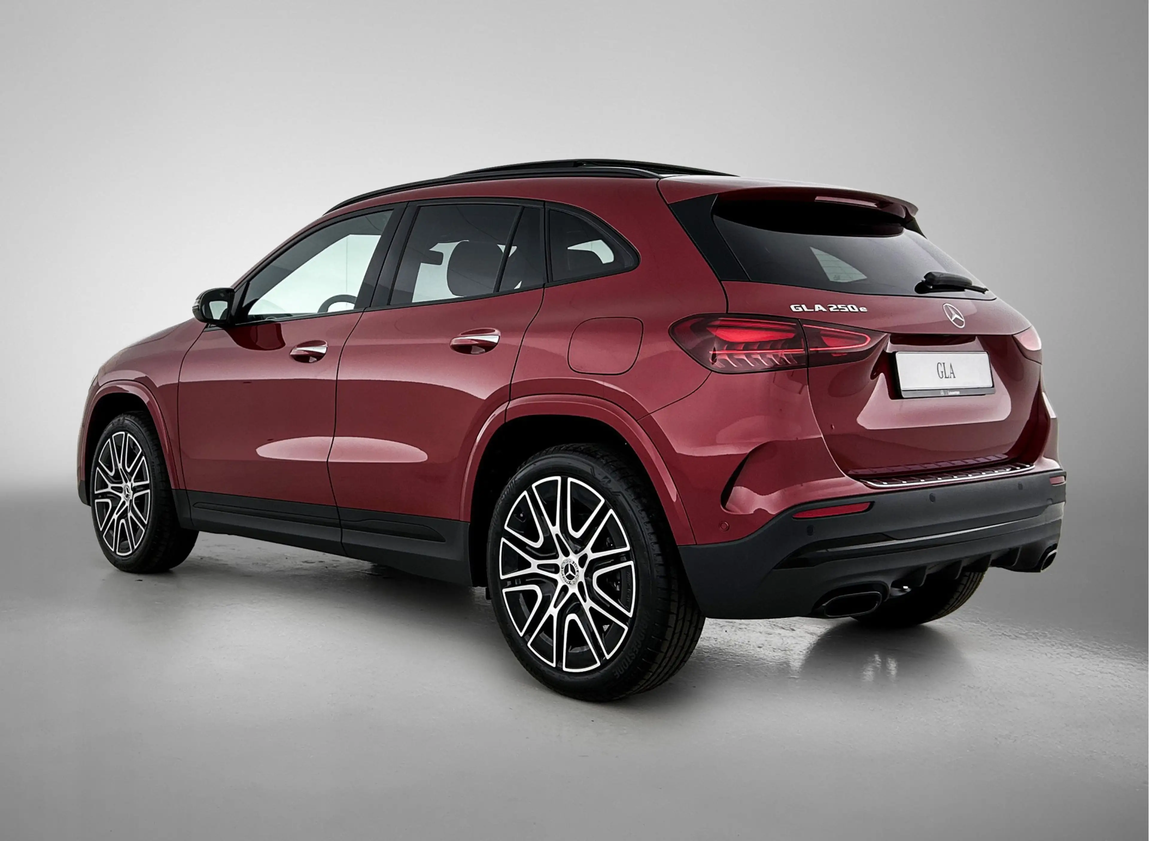 Mercedes-Benz GLA 250 e 140 Year Edition | Plus Pakket | Nightpakket | P — photo 15