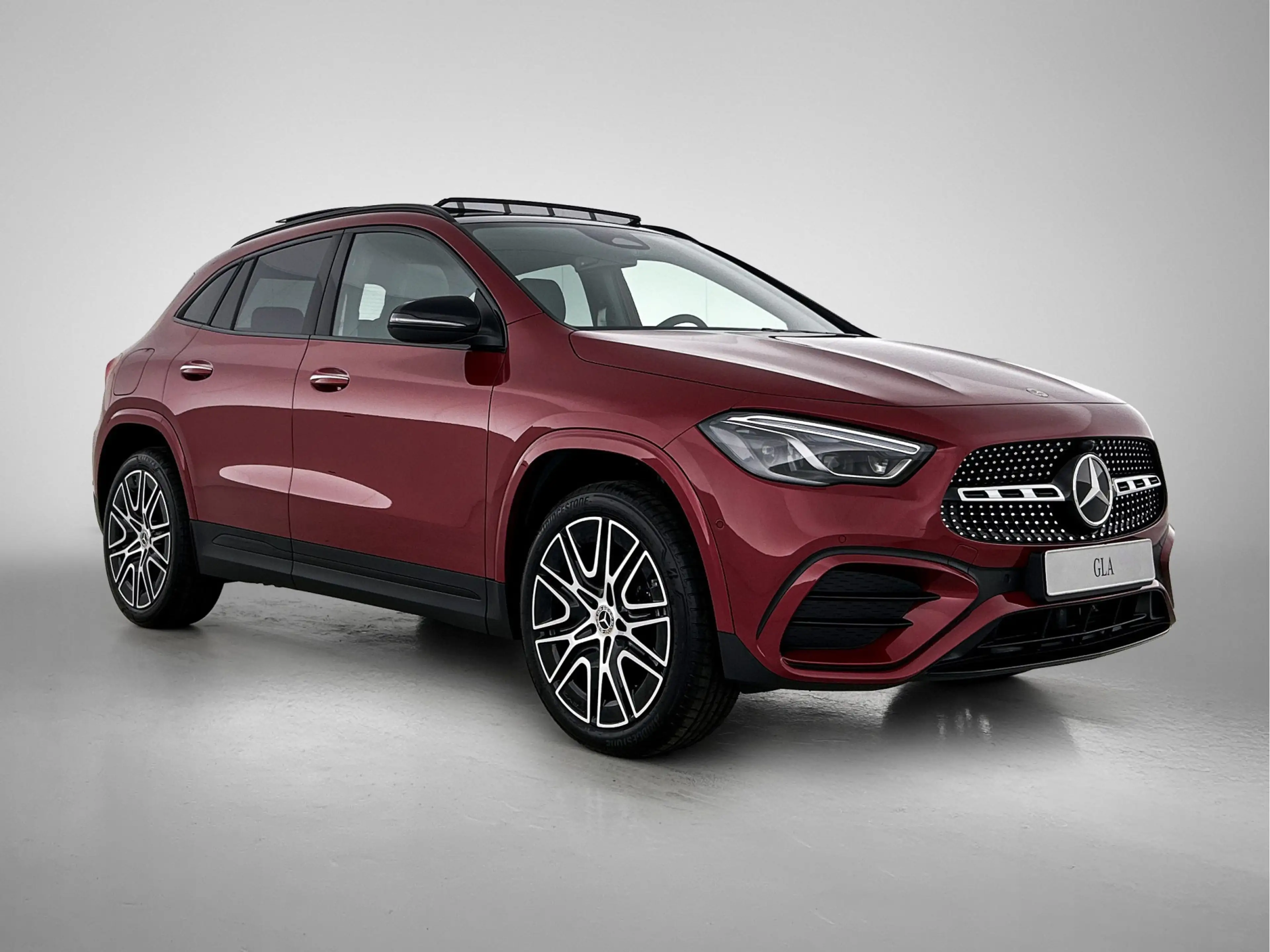 Mercedes-Benz GLA 250 e 140 Year Edition | Plus Pakket | Nightpakket | P — photo 14