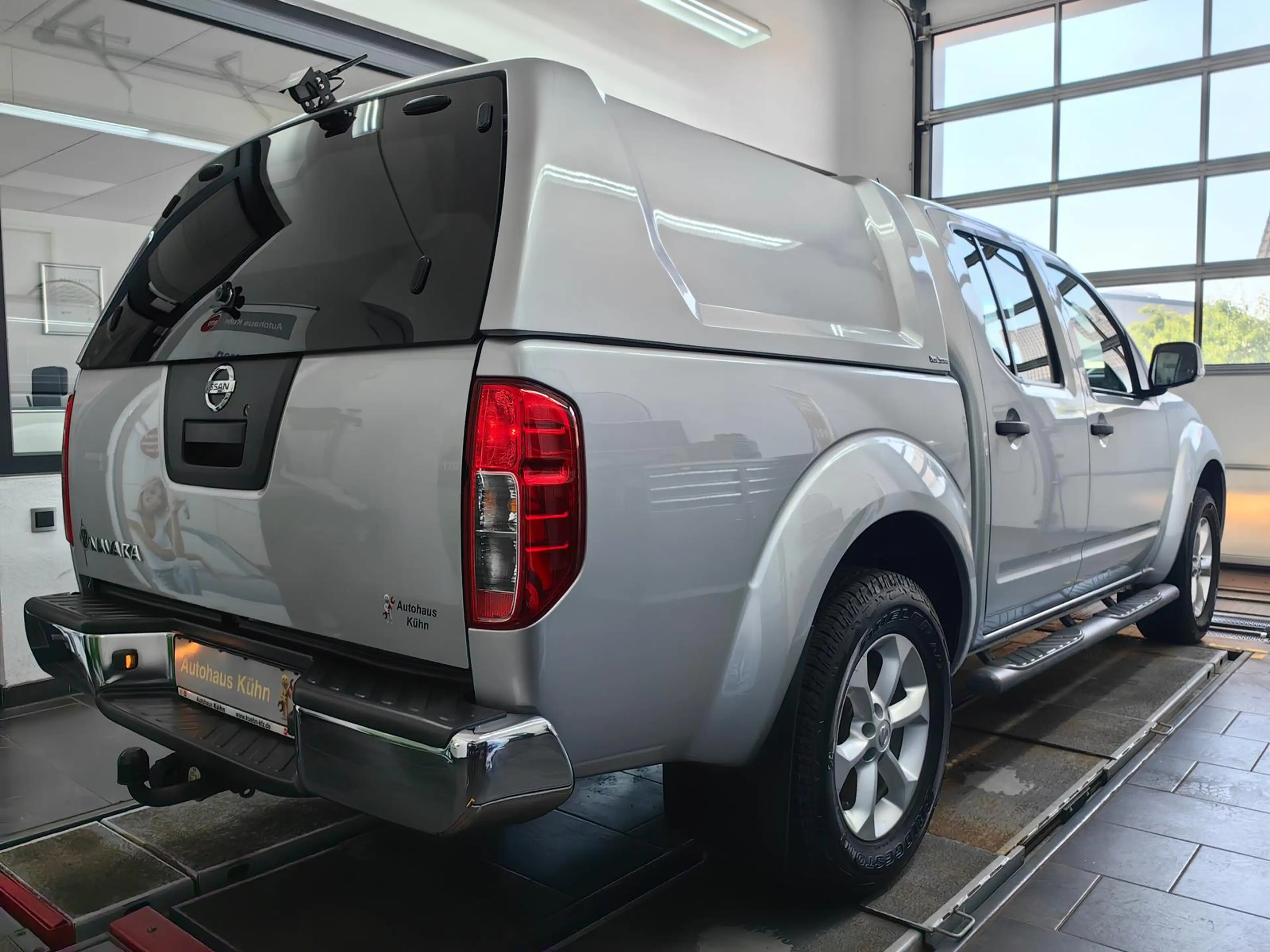 Nissan Navara Double Cab SE 4X4 2.5 dCi Diesel KAT — photo 11