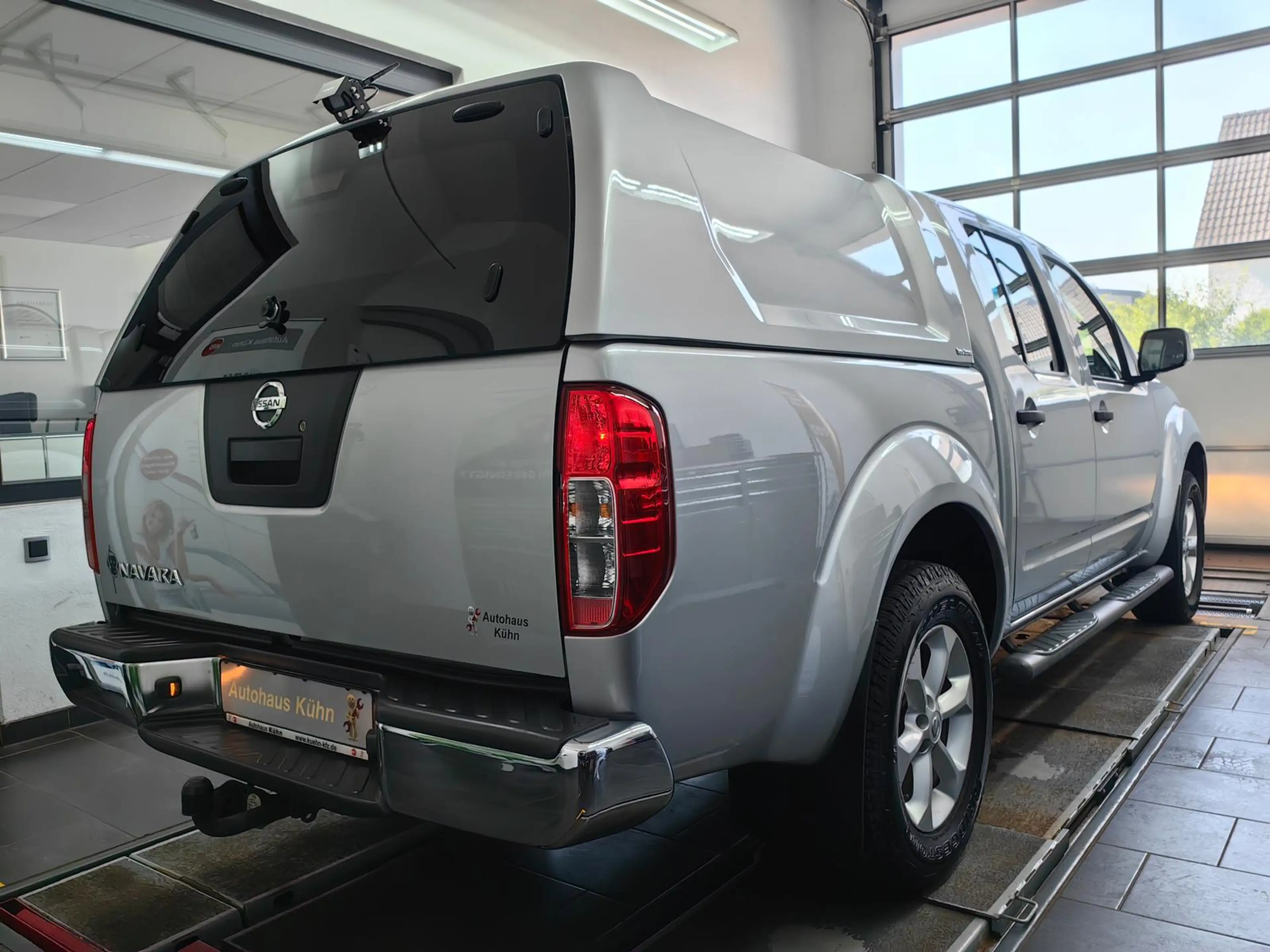 Nissan Navara Double Cab SE 4X4 2.5 dCi Diesel KAT — photo 10