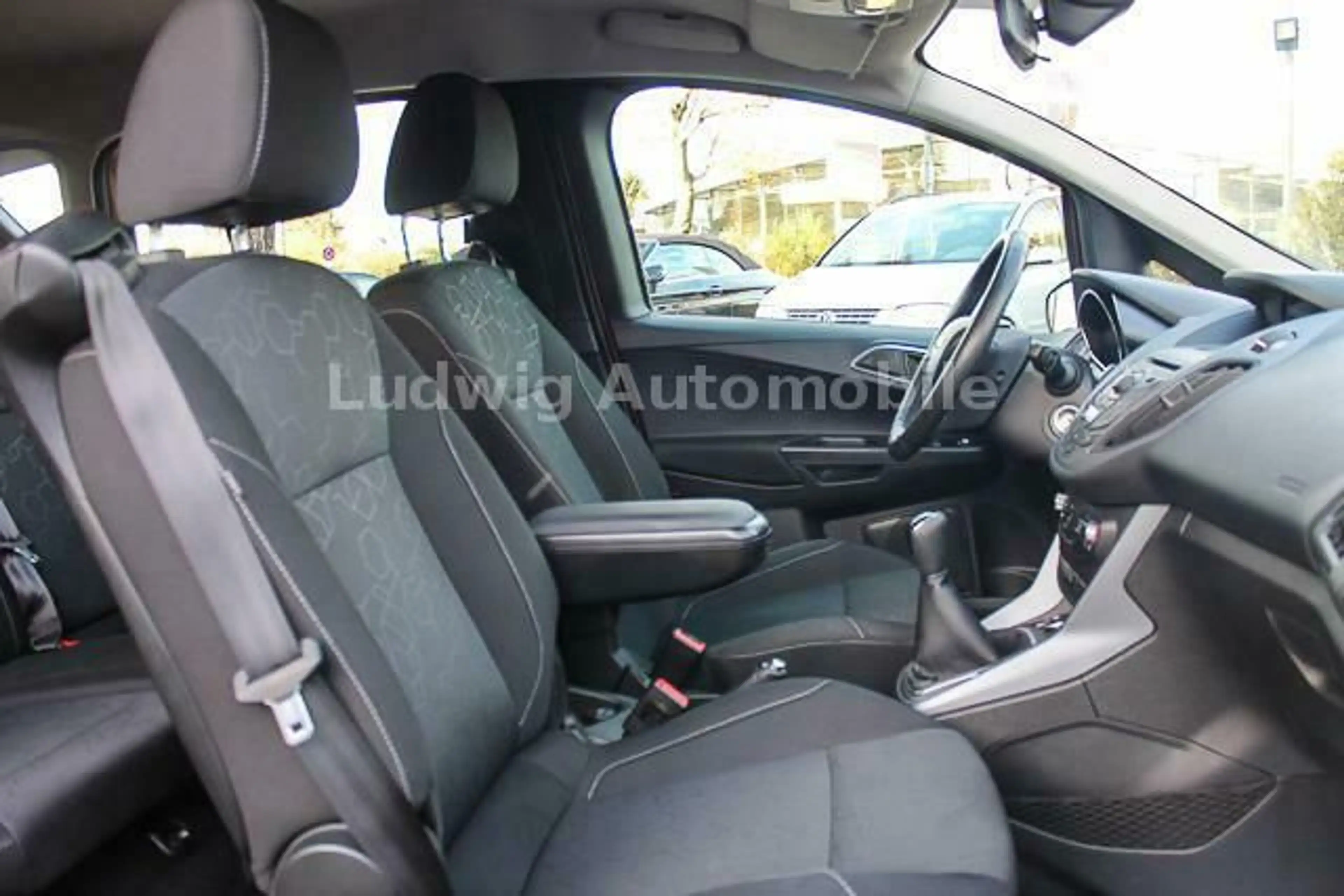 Ford B-Max 1.0 EcoBoost Klima*PDC*Schiebtüren — photo 12