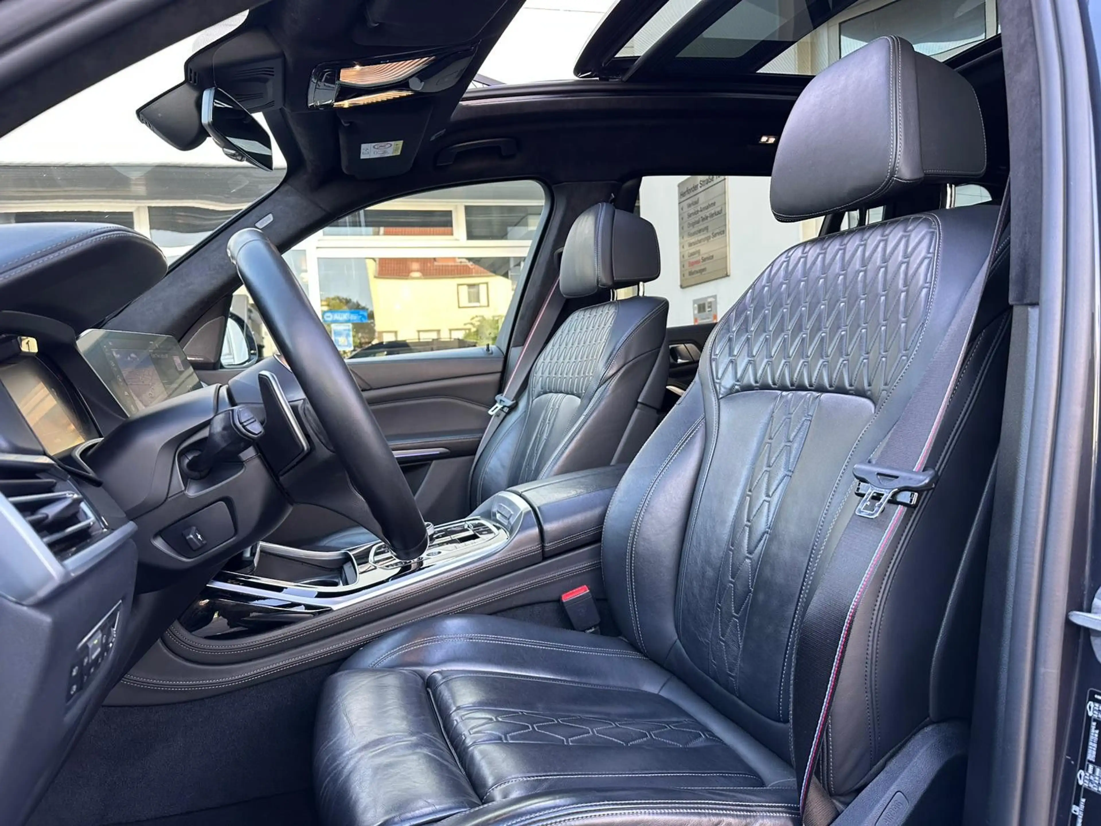 BMW X7 XDRIVE 30d M SPORTPAKET SKYLOUNGE LASER HuD — photo 12