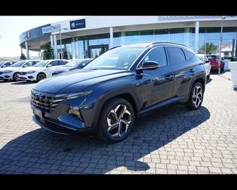 1.6 HEV 4WD aut. Exellence