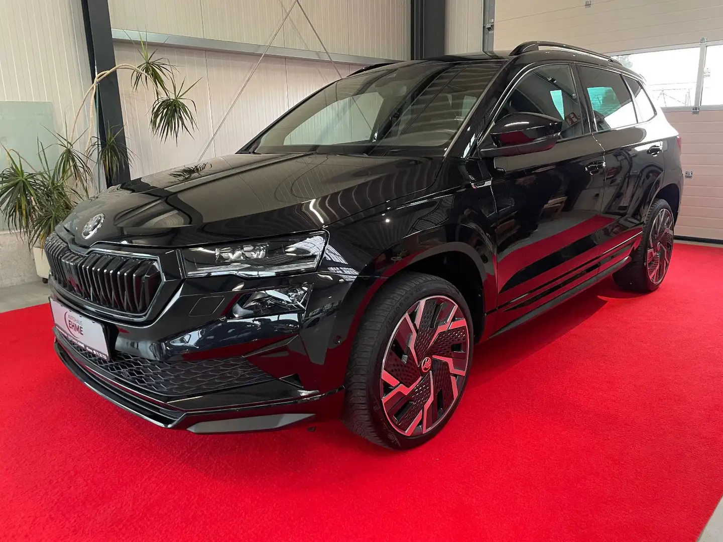 Skoda Karoq Sportline 1.5 TSI DSG ACC*AHK*NAV*360°*DCC Noir - 1