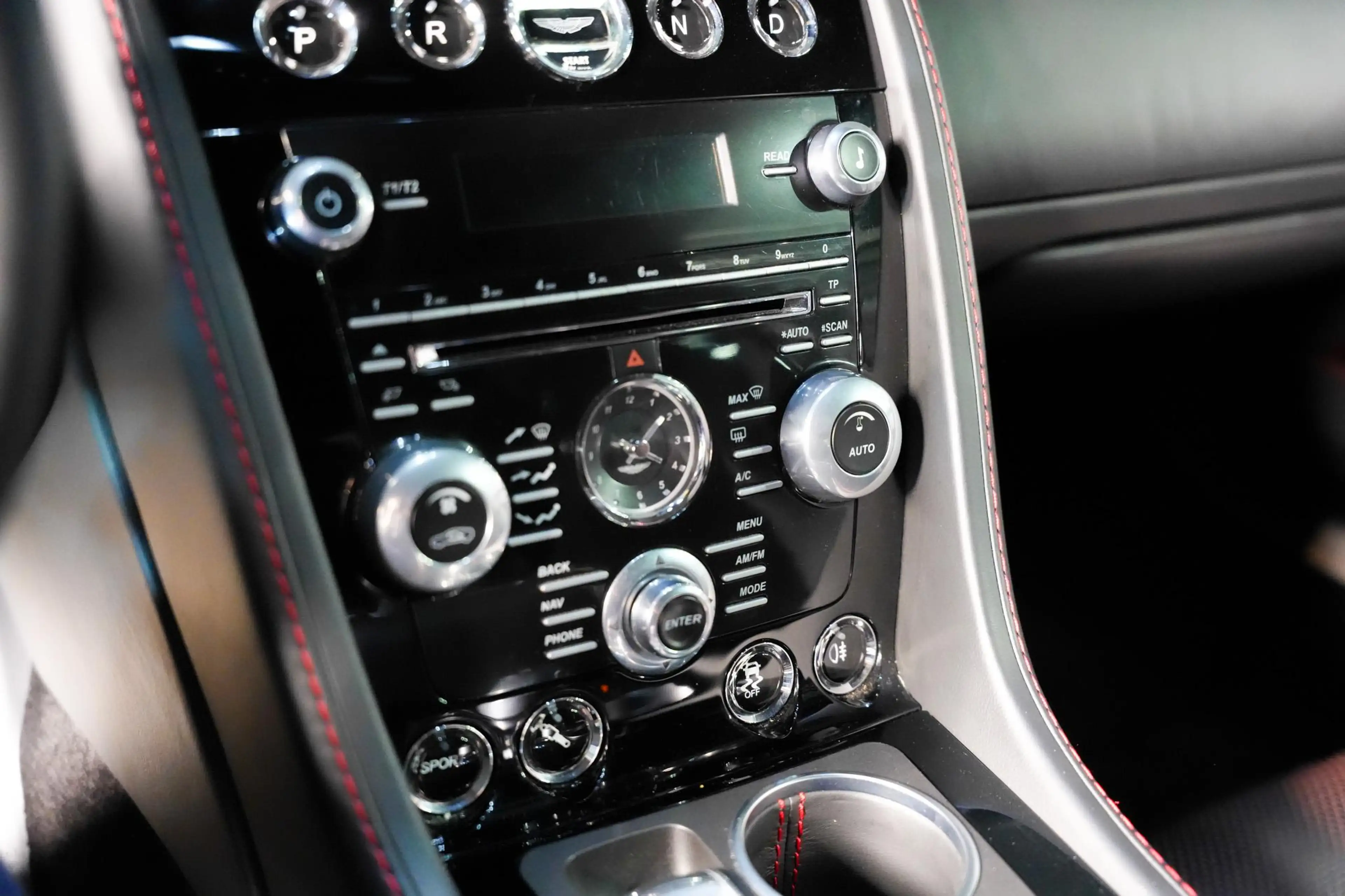 Aston Martin Rapide S - V12 B&O — photo 14