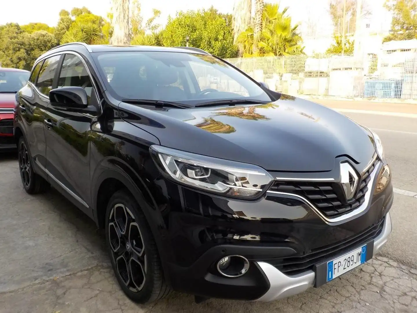 Renault Kadjar dCi 8V 110CV EDC Energy Sport Edition 2 Schwarz - 1