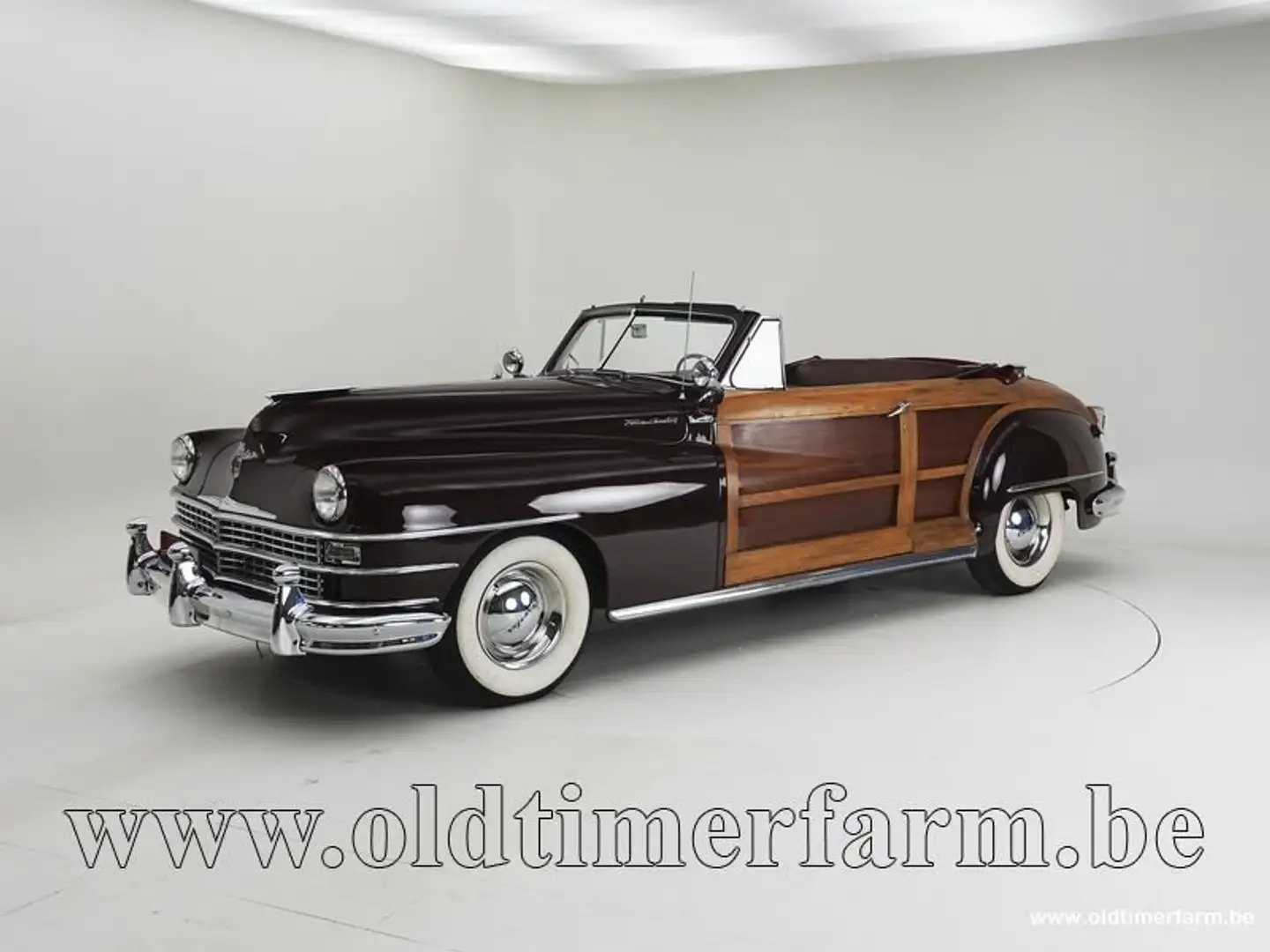 Chrysler Town & Country 2 door Convertible '47 CH6073 Rood - 1