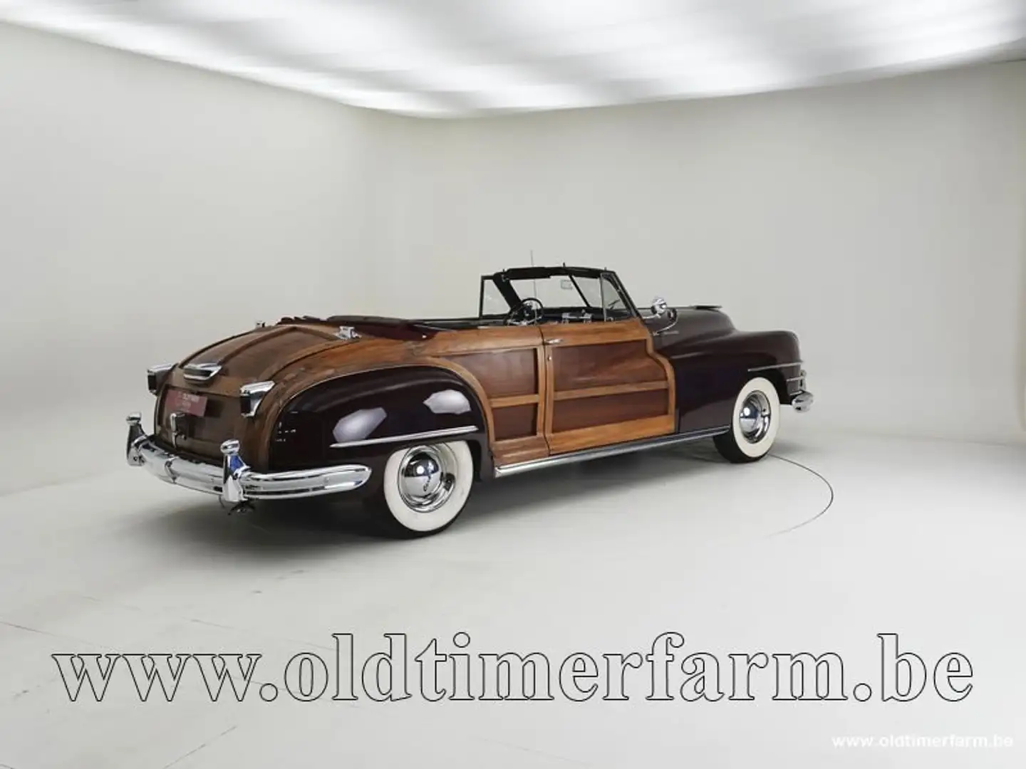 Chrysler Town & Country 2 door Convertible '47 CH6073 Rood - 2