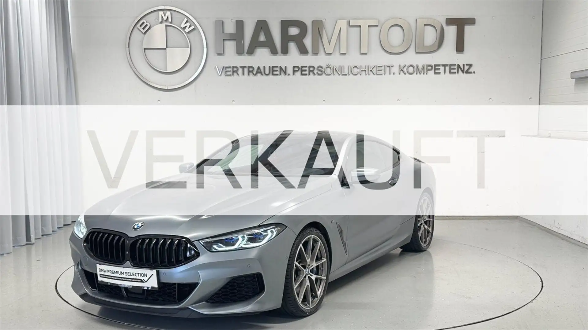 BMW 850 i M xDrive Modrá - 1