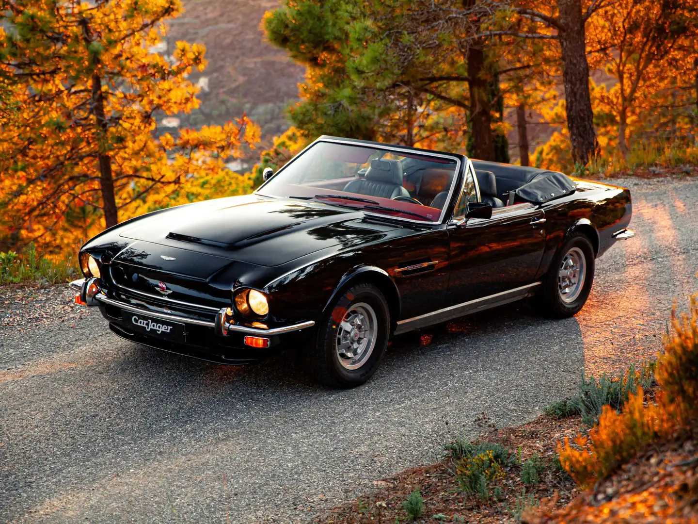 Aston Martin Volante “Oscar India” Negru - 1