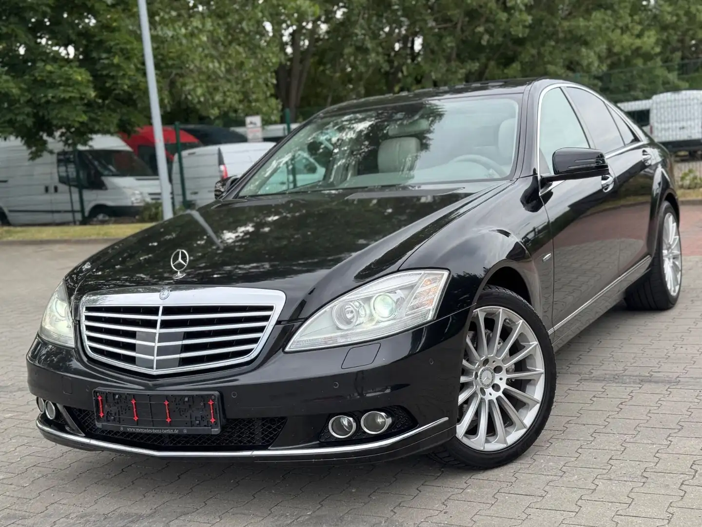 Mercedes-Benz S 350 BlueTec /XENON/DISTRONIC/LEDER/SCHIEBEDACH Noir - 1