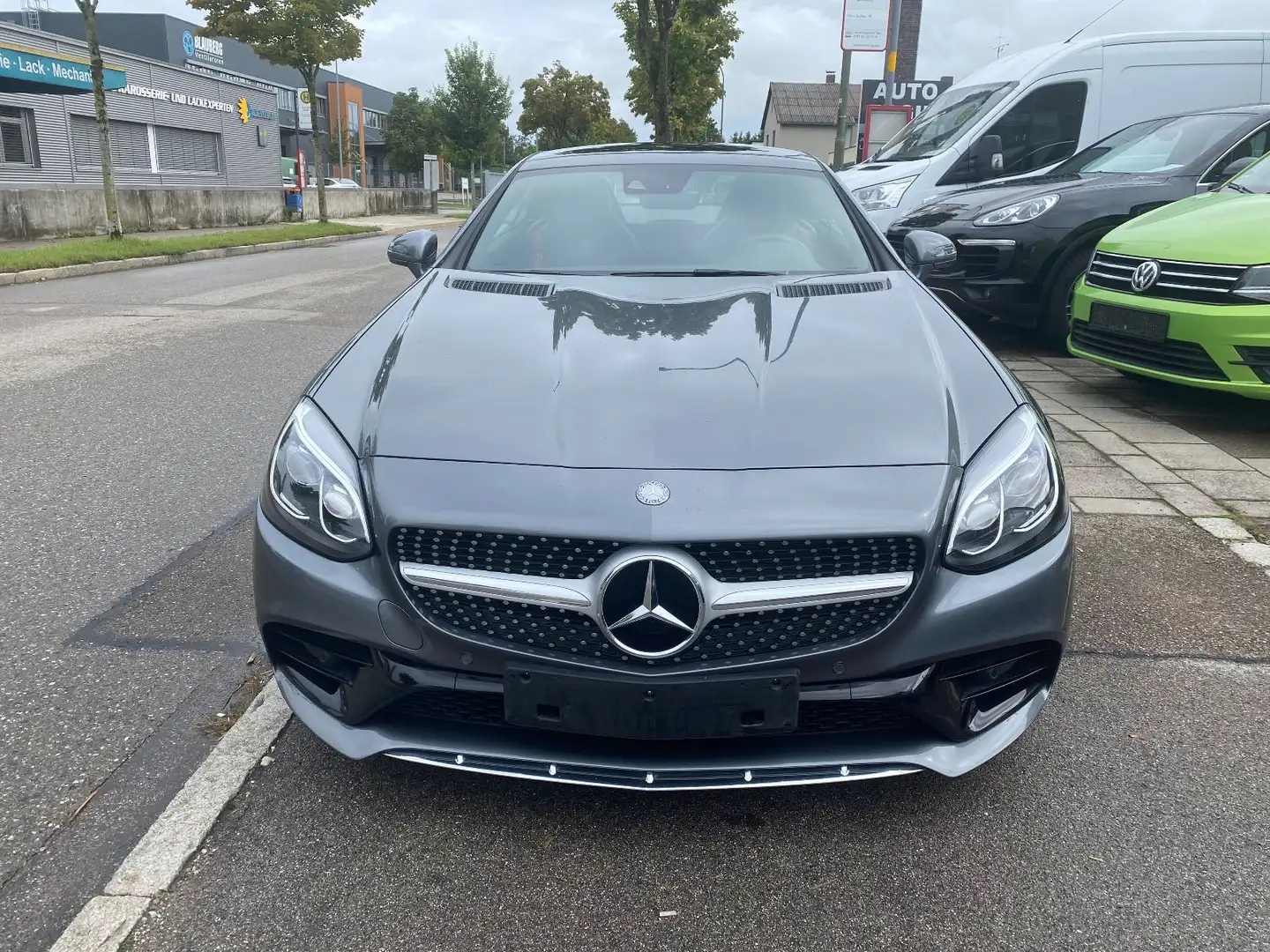 Mercedes-Benz SLC 250 d RedArt Edition Autom. Gris - 1