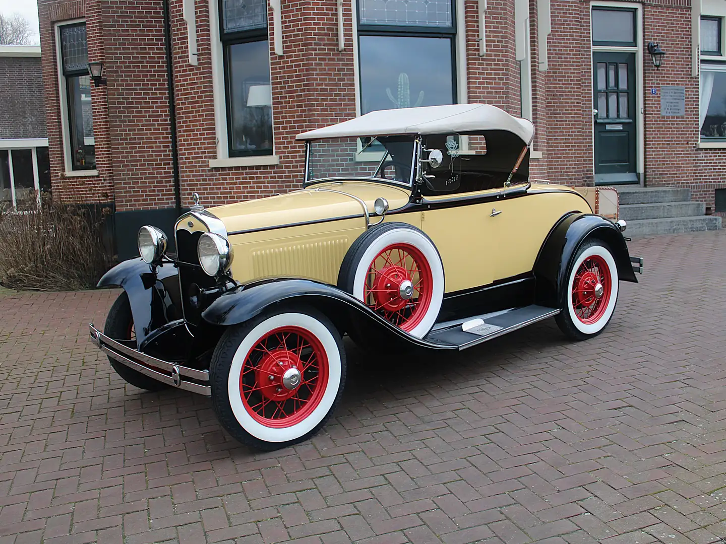 Ford M model a roadster deluxe Gelb - 1