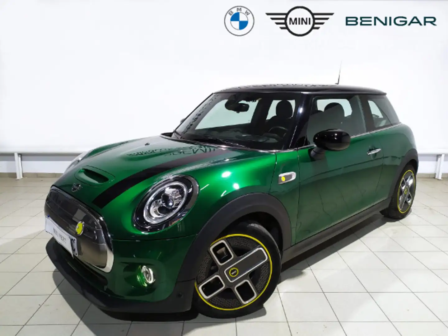 MINI Cooper SE Groen - 1