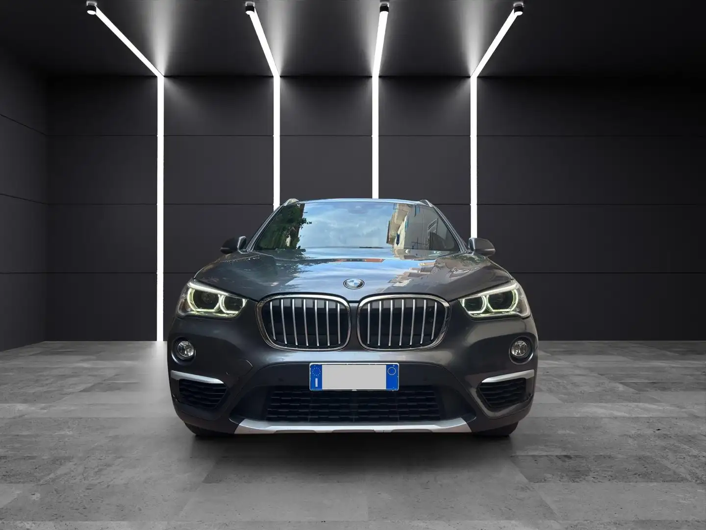 BMW X1 X1 F48 sdrive20d xLine auto Grigio - 2