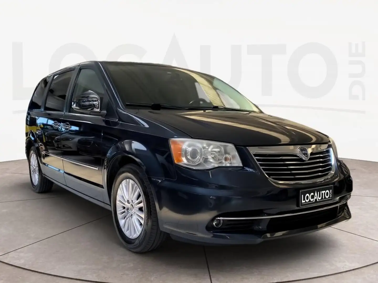 Lancia Voyager 2.8L Gold 177cv(178) auto E5+ Czarny - 2