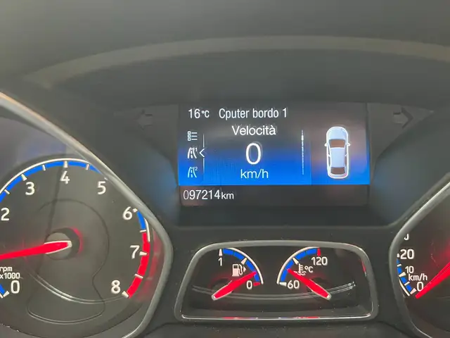 Ford Focus view 9