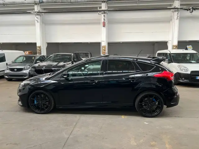 Ford Focus view 4