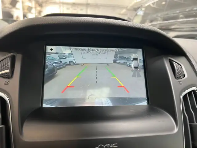 Ford Focus view 18
