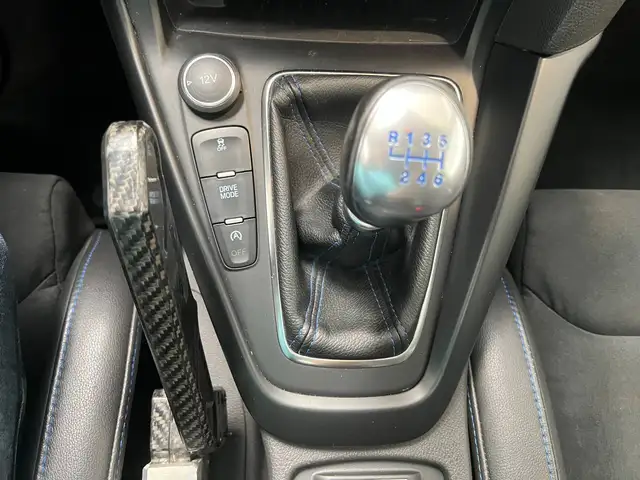 Ford Focus view 25
