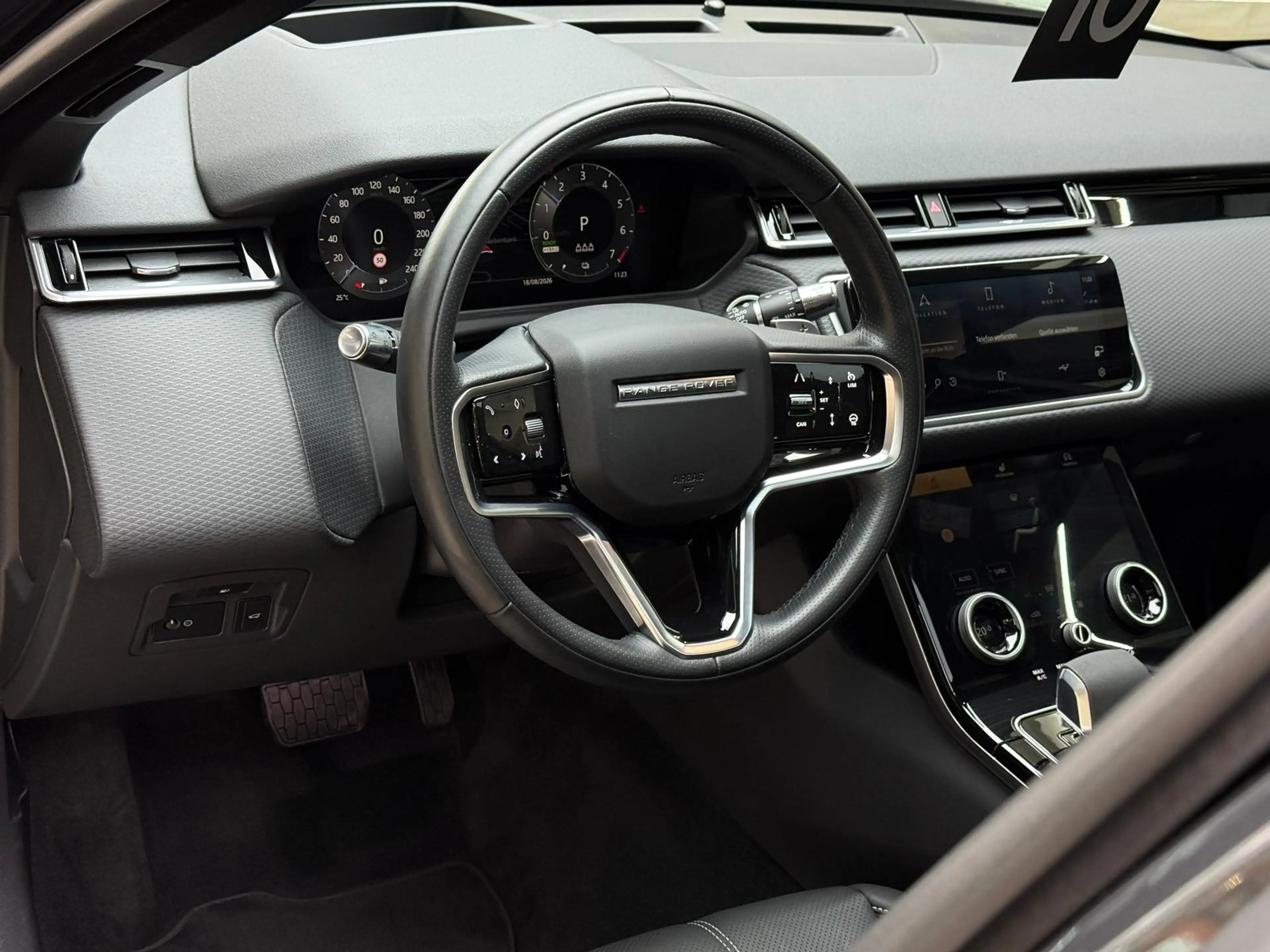 Land Rover Range Rover Velar P400e Hybrid S HuD*Pano*Matrix — photo 14