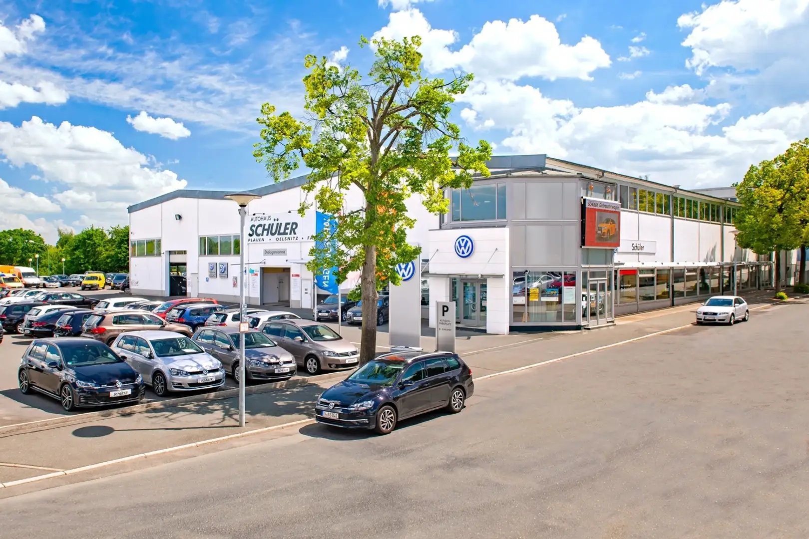 Volkswagen Golf Variant VIII Variant 1.5 eTSI*R-LINE*NAV*RFK*L&S*ELEKTR.H Schwarz - 2