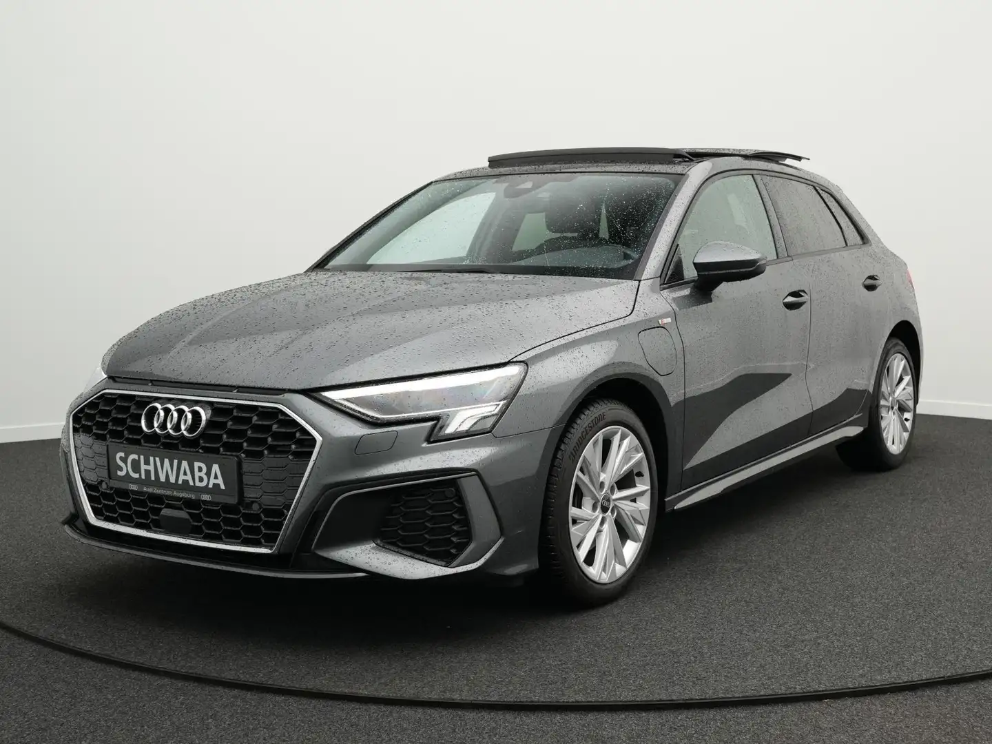 Audi A3 S line 40 TFSIe *PANO*LED*NAV*8fach Grau - 2