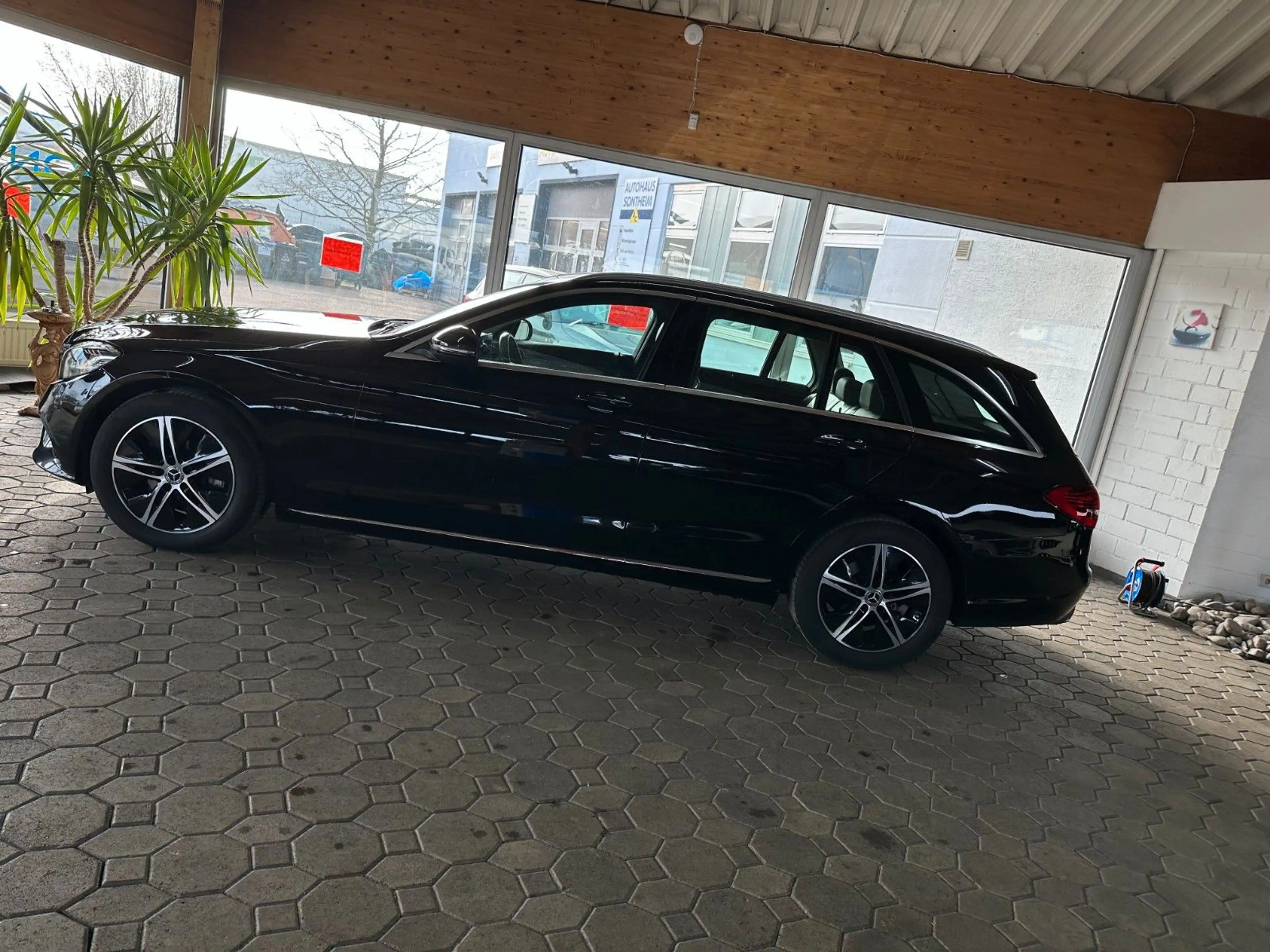 Mercedes-Benz C 200 T d 9G Avantgarde*Temp*PDC*SHZ*Nav*LED — photo 3