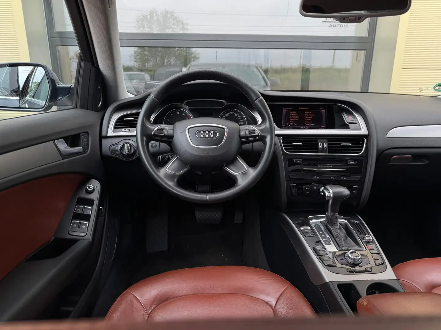Audi A4 Limousine 1.8 TFSI Pro Line|B&O|Dodehoek|Leder|VoL Blau - 2