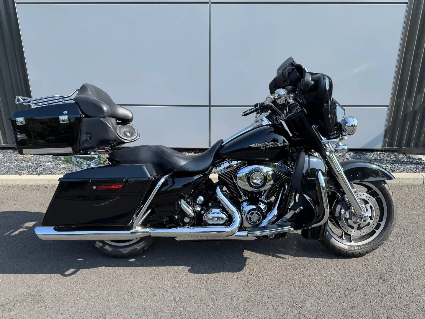 Harley-Davidson Street Glide Noir - 1