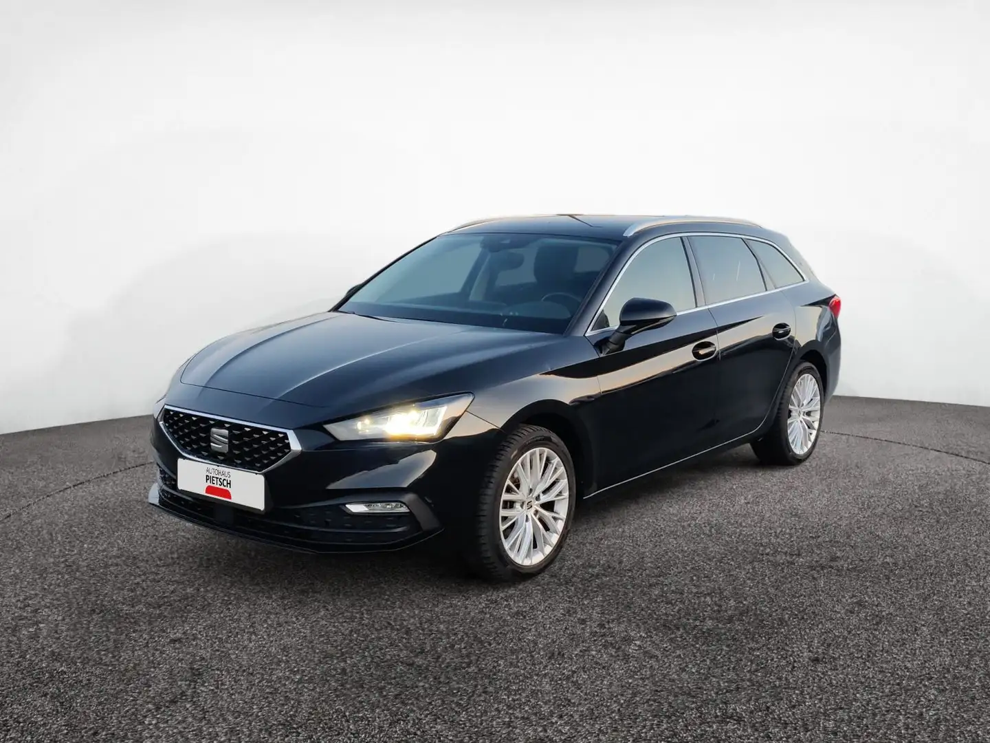 SEAT Leon ST 2.0 TDI Xcellence DSG AHK ACC LED Kessy Schwarz - 2