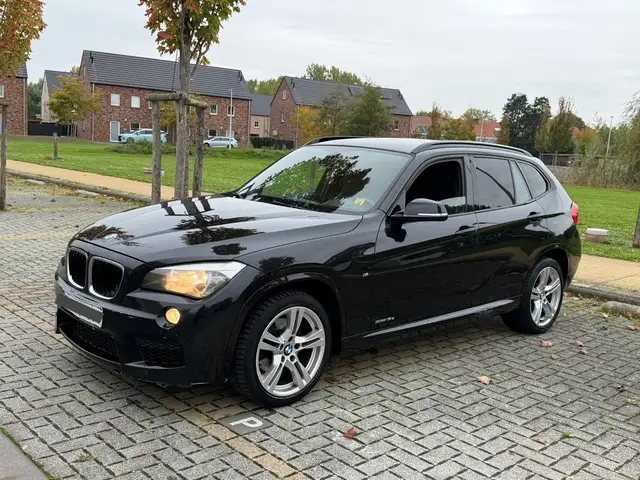 BMW X1 X1 2.0 d sDrive16 FaceLift Model * M Pakket!