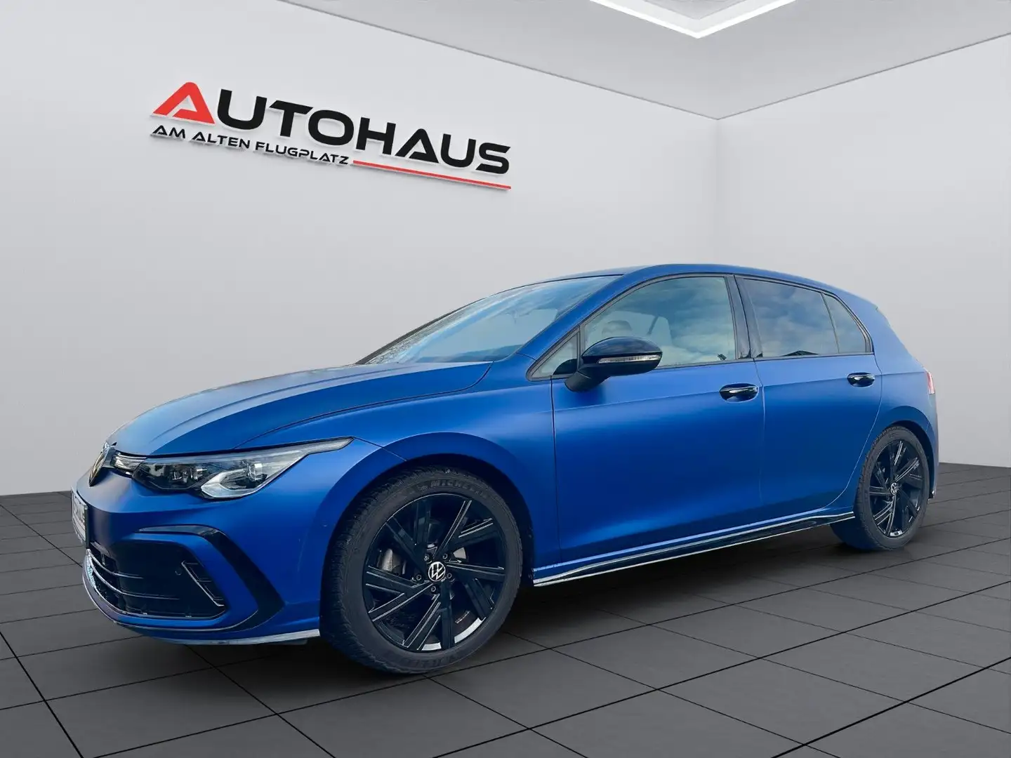 Volkswagen Golf VIII 2x R-Line, Automatk,Multmatrix/Rückfkam Azul - 1