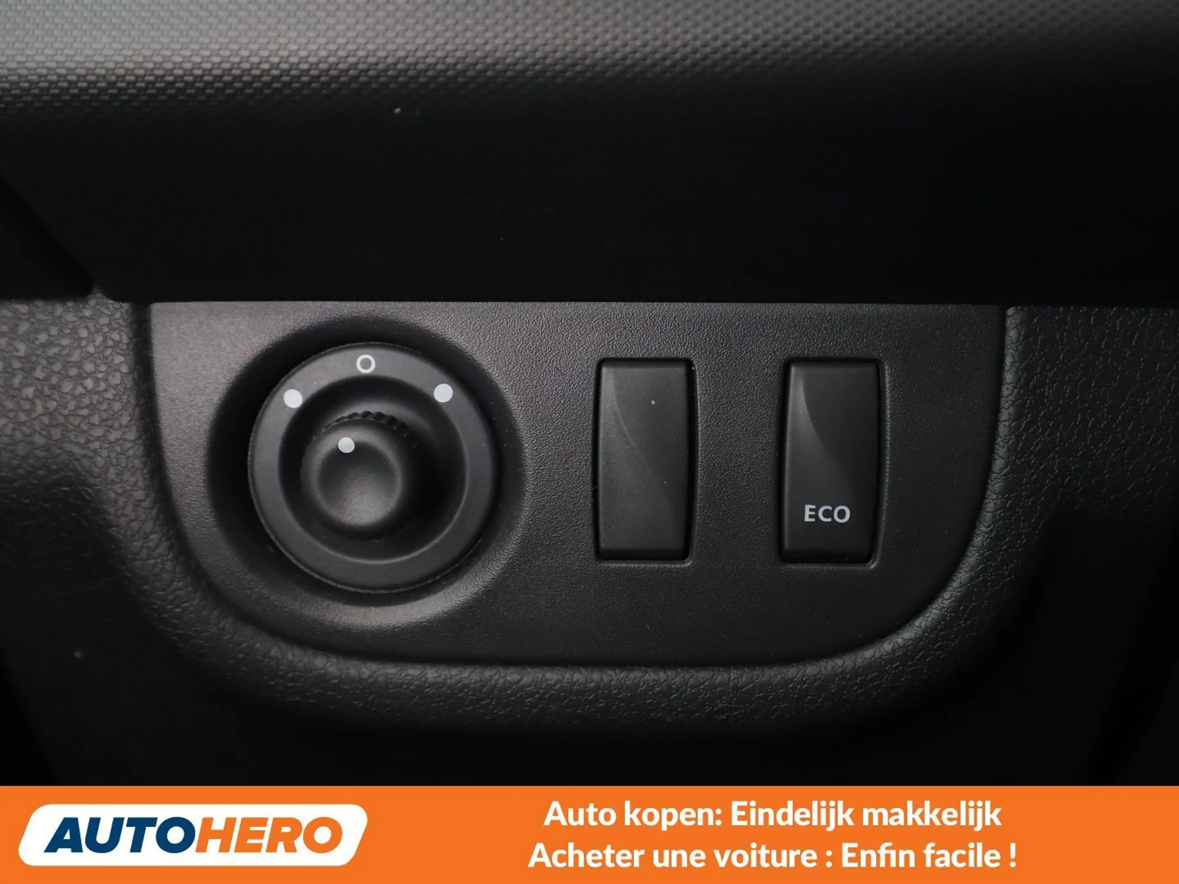 Dacia Logan 0.9 TCe Ambiance — photo 12