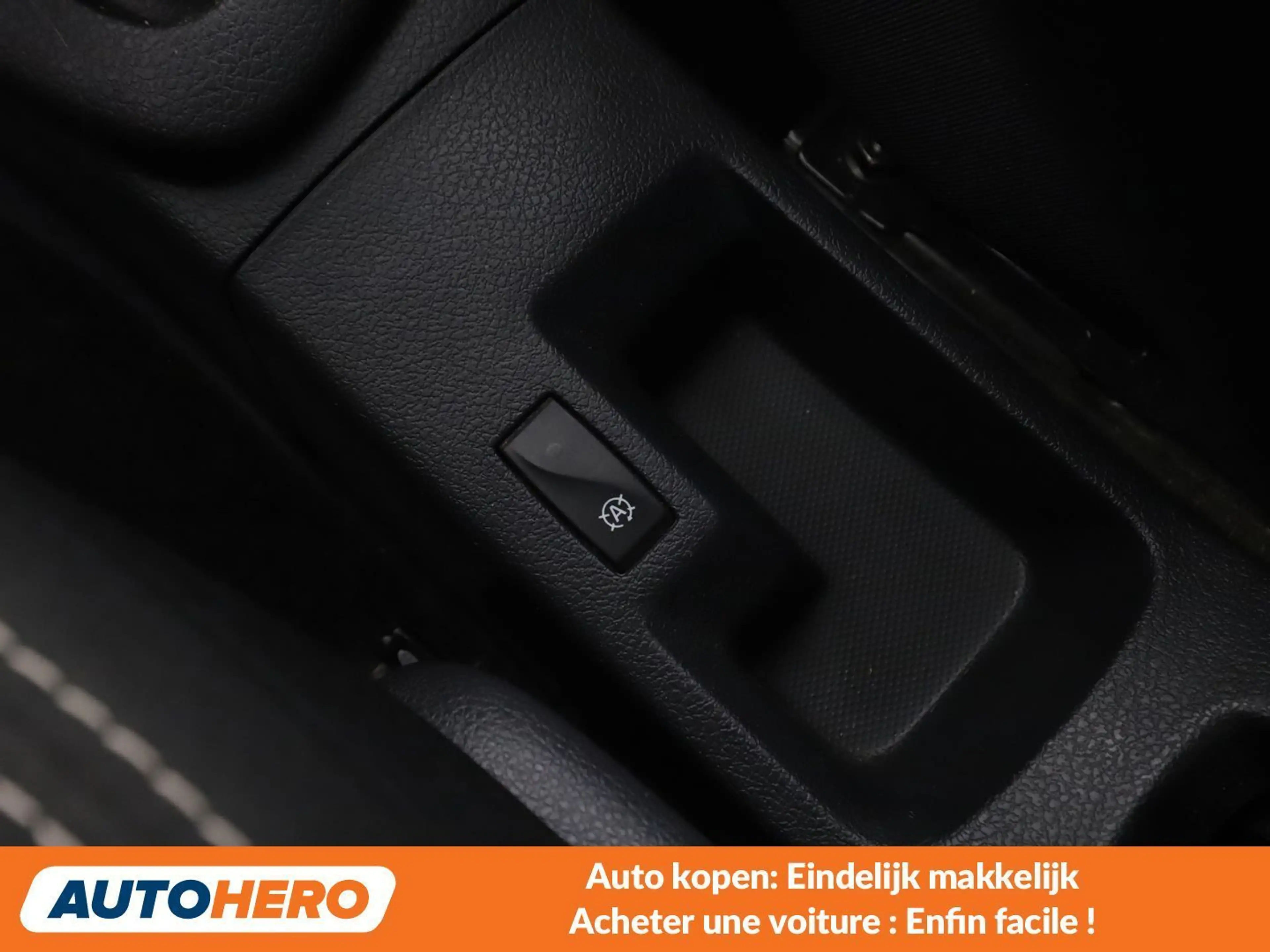Dacia Logan 0.9 TCe Ambiance — photo 13