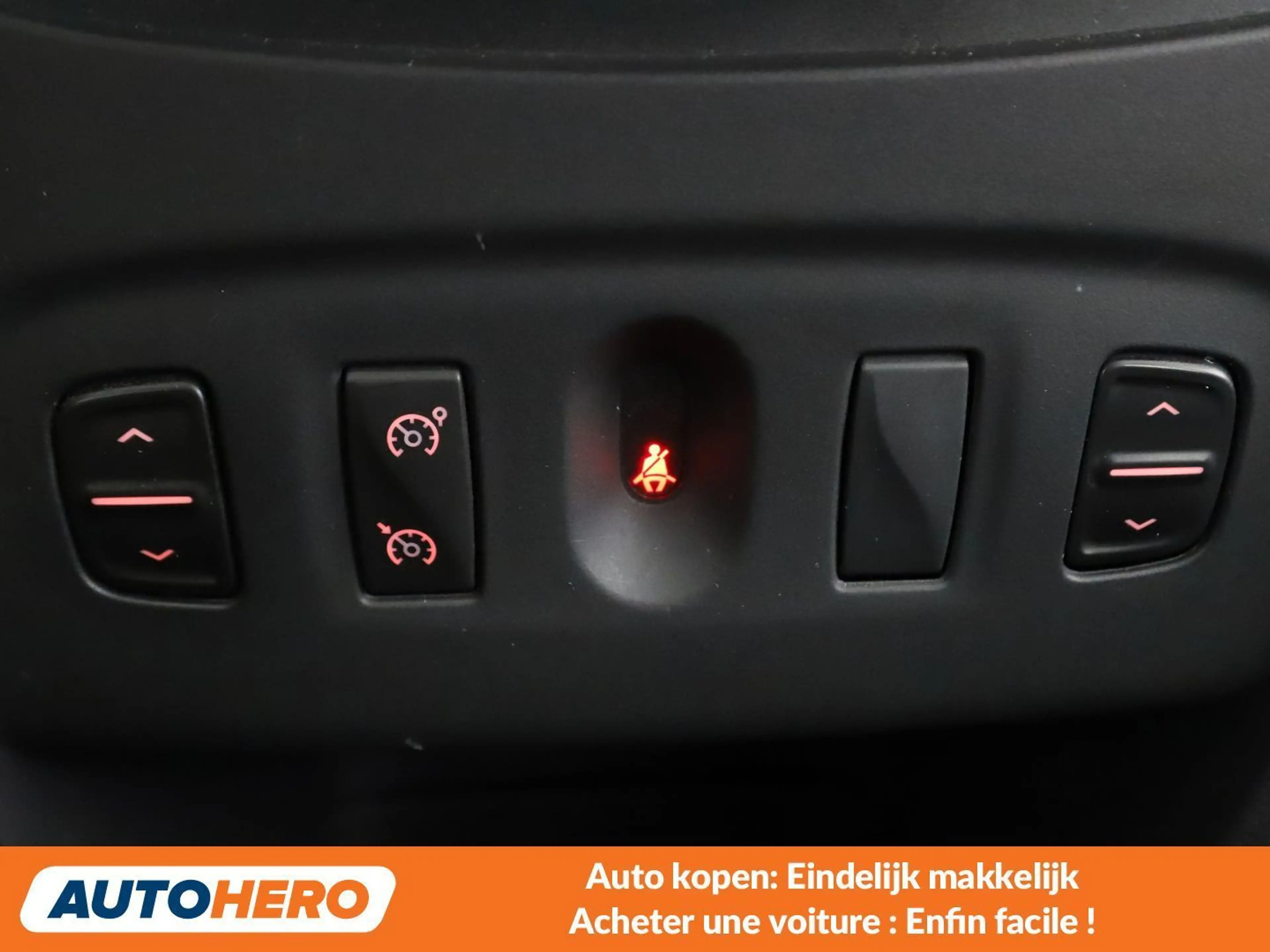 Dacia Logan 0.9 TCe Ambiance — photo 8