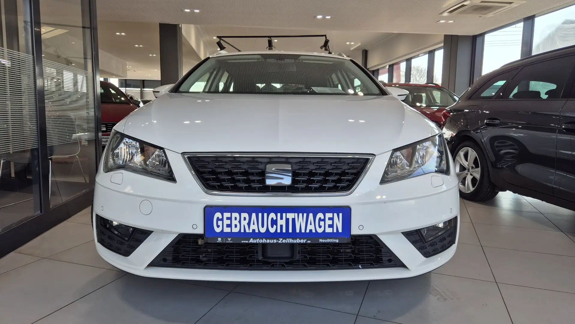 SEAT Leon ST 1.0 TSI Style *Navi*Klimaauto*Sitzhzg* Weiß - 2