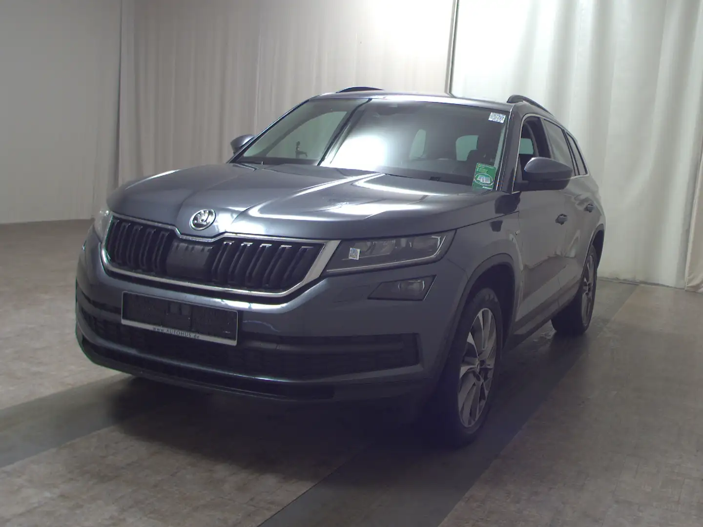 Skoda Kodiaq 2.0 TDI Clever Navi LED PDC ACC Grau - 2