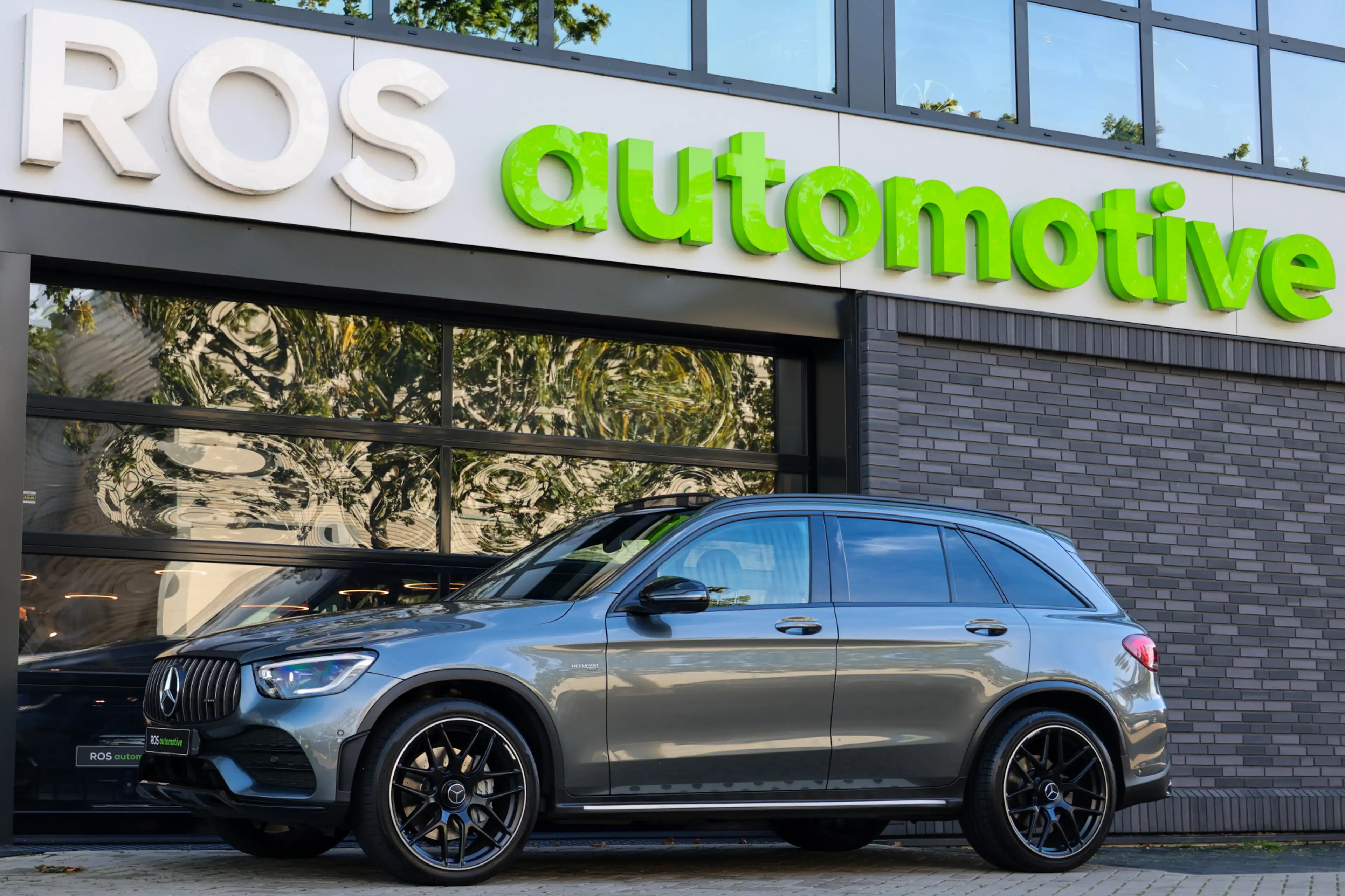 Mercedes-Benz GLC 43 AMG 4MATIC Premium Plus | FACELIFT | PANO | BURMESTER — photo 3