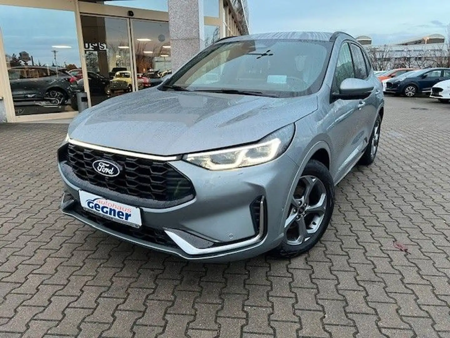 Ford Kuga 180PS Autm. FHEV ST-Line X Navi ACC HUD Argent - 2