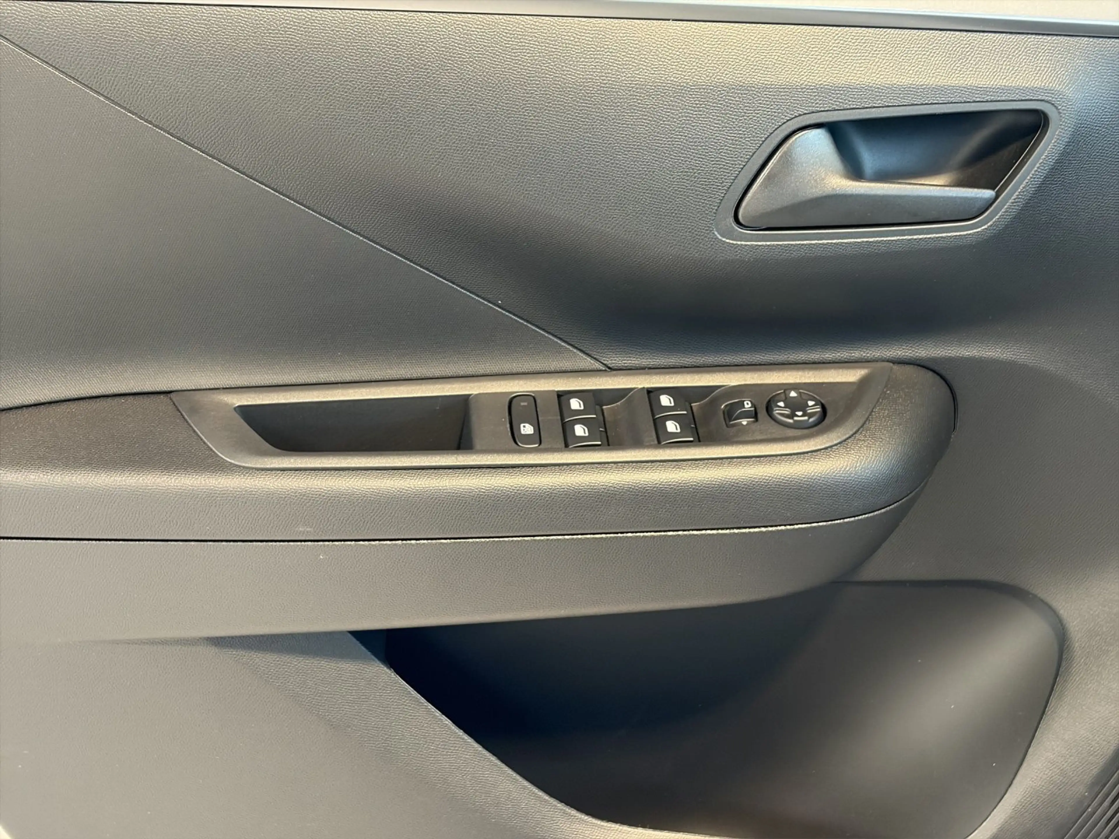 Opel Frontera Edition *Mild-Hybrid*PDC*SHZ*LHZ*Navi*A — photo 15