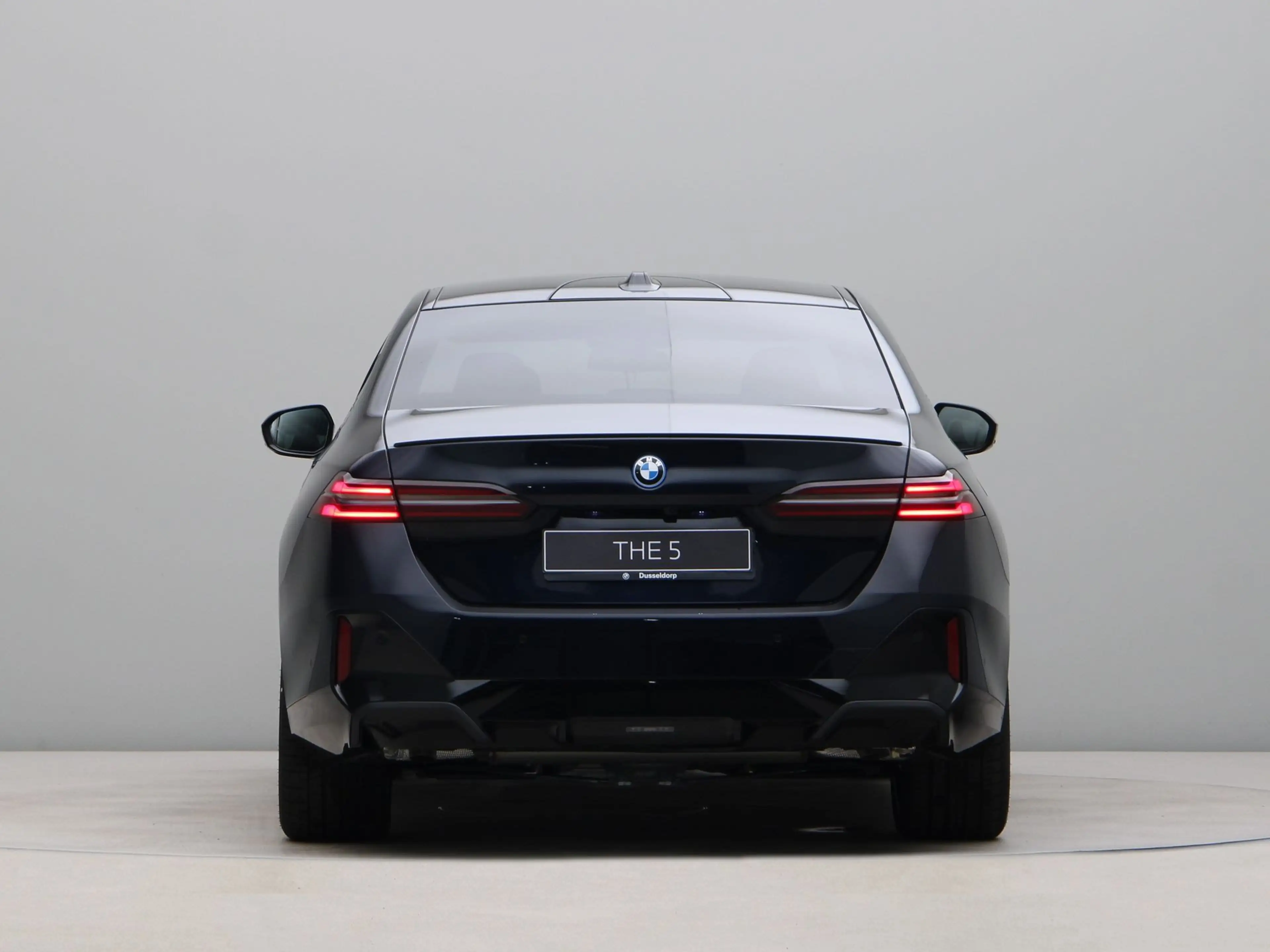 BMW 550 5-serie 550e xDrive — photo 10