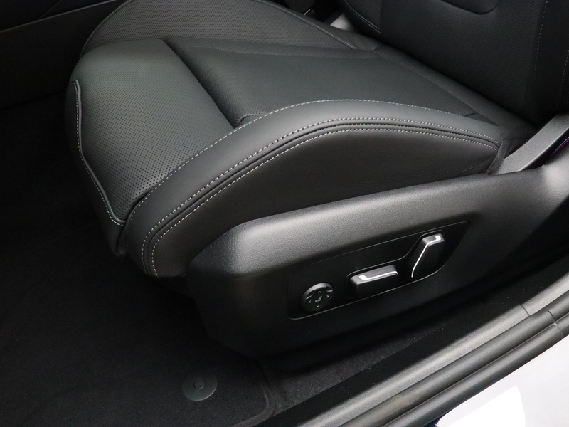 BMW 550 5-serie 550e xDrive — photo 14