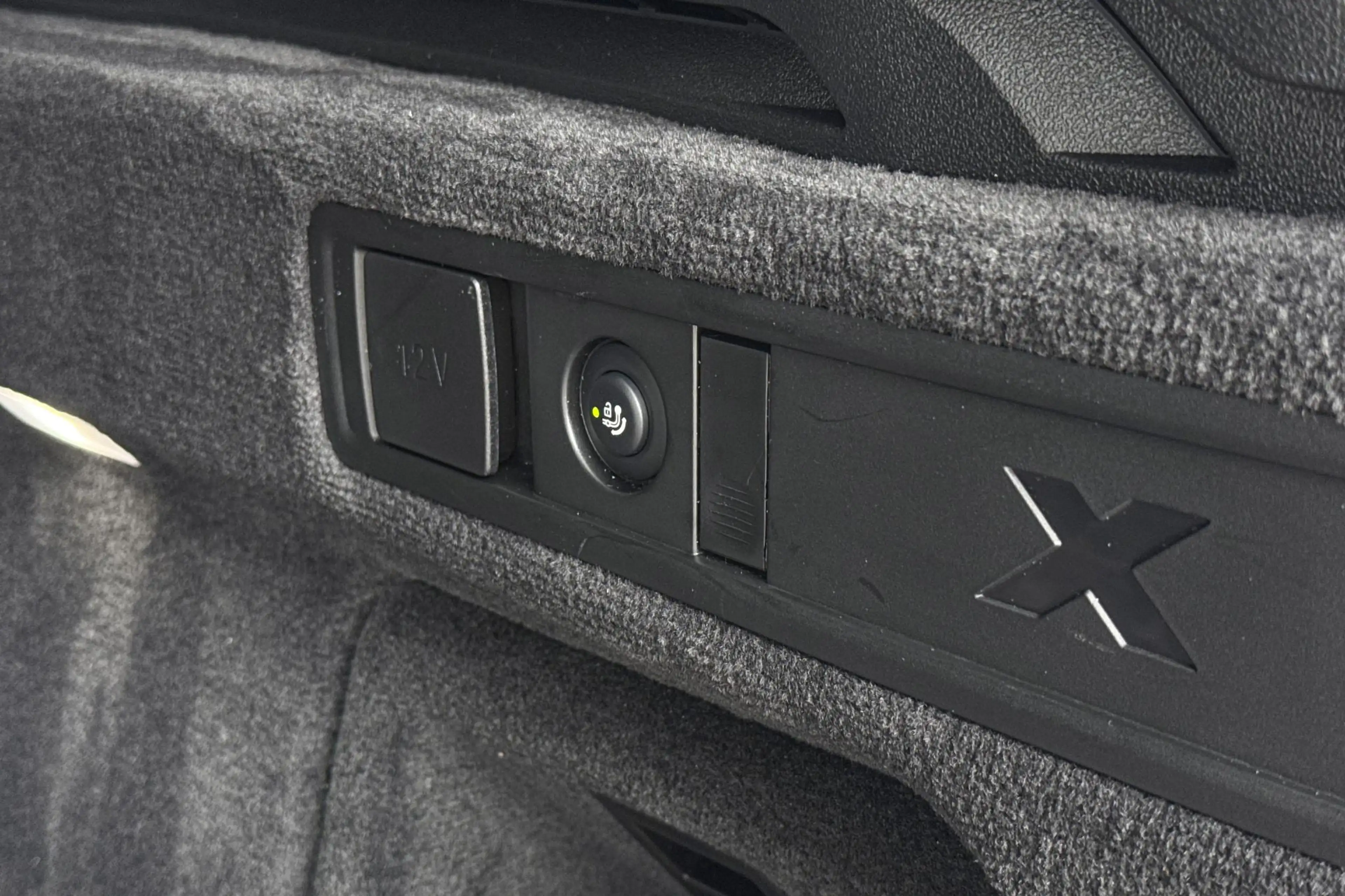 BMW X5 xDrive50e M Sport Pro | Bowers & Wilkins | Driving — photo 13