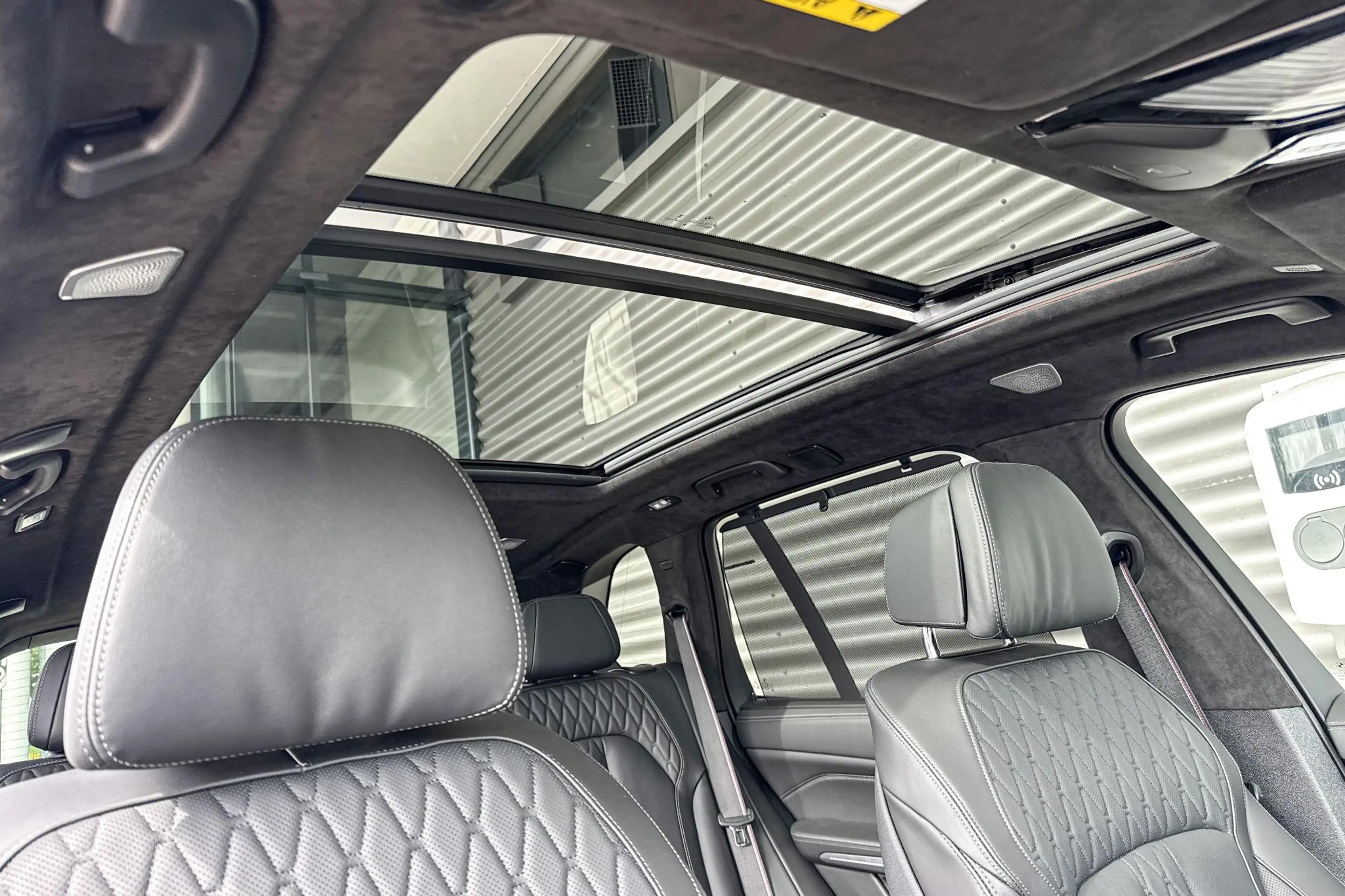 BMW X5 xDrive50e M Sport Pro | Bowers & Wilkins | Driving — photo 7