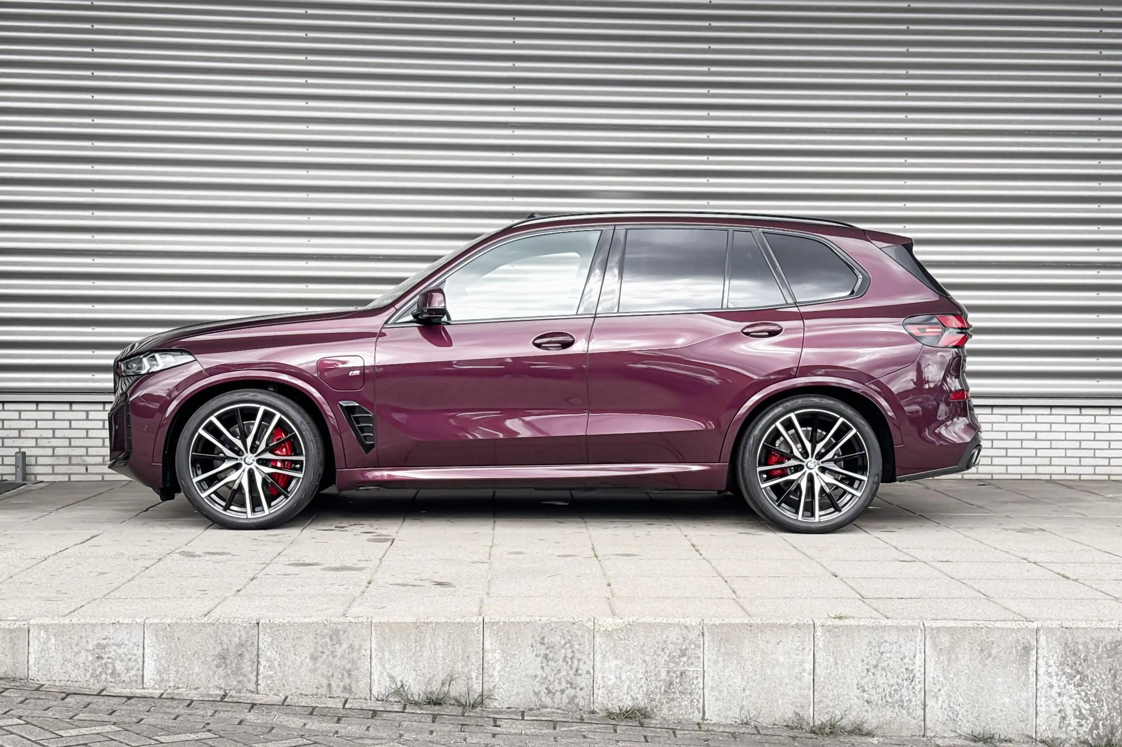 BMW X5 xDrive50e M Sport Pro | Bowers & Wilkins | Driving — photo 2